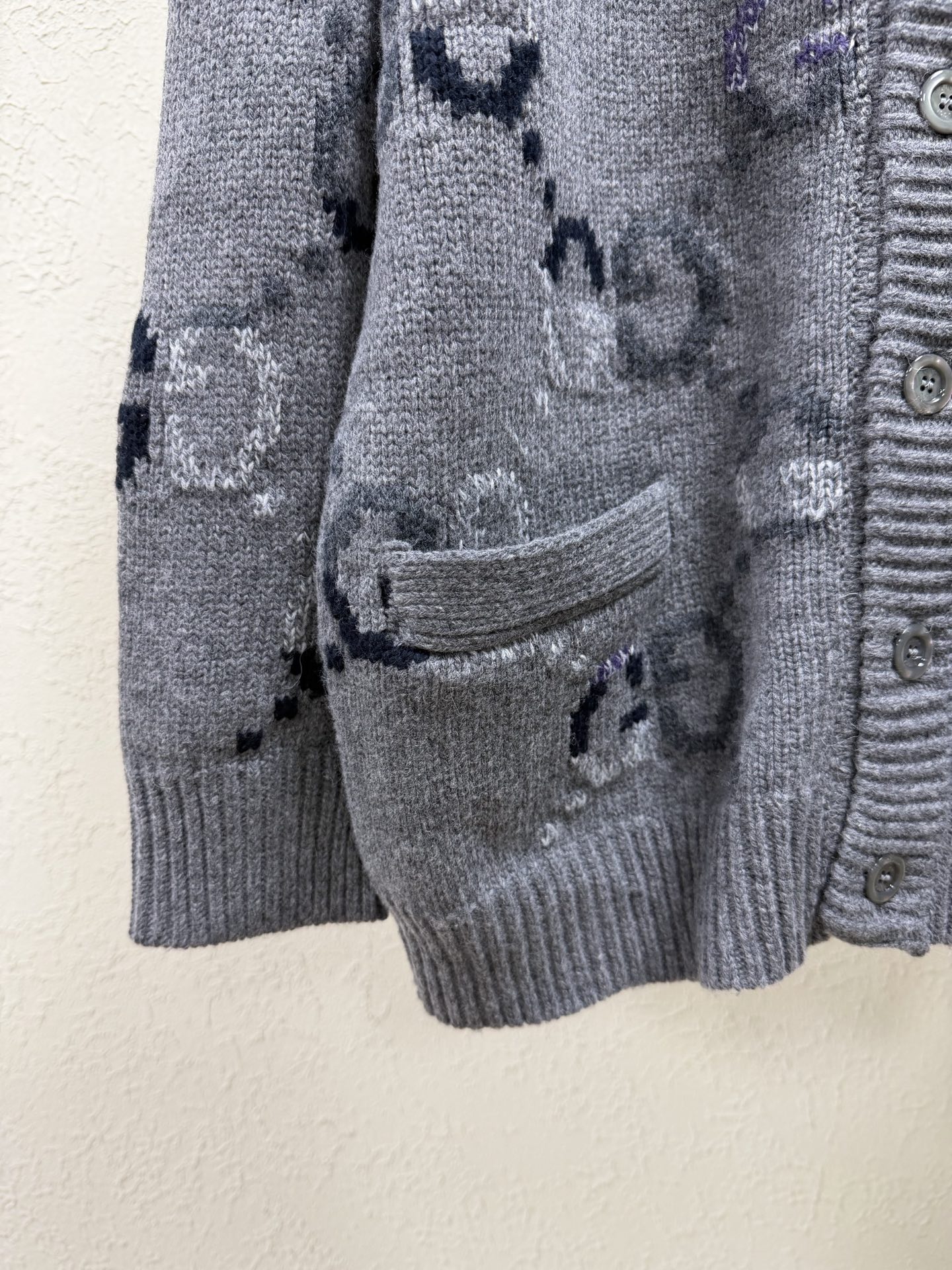 Cheap Gucci Sweaters for Women in 218972, $95 USD- [IB218972] - Replica Gucci Sweaters for Women