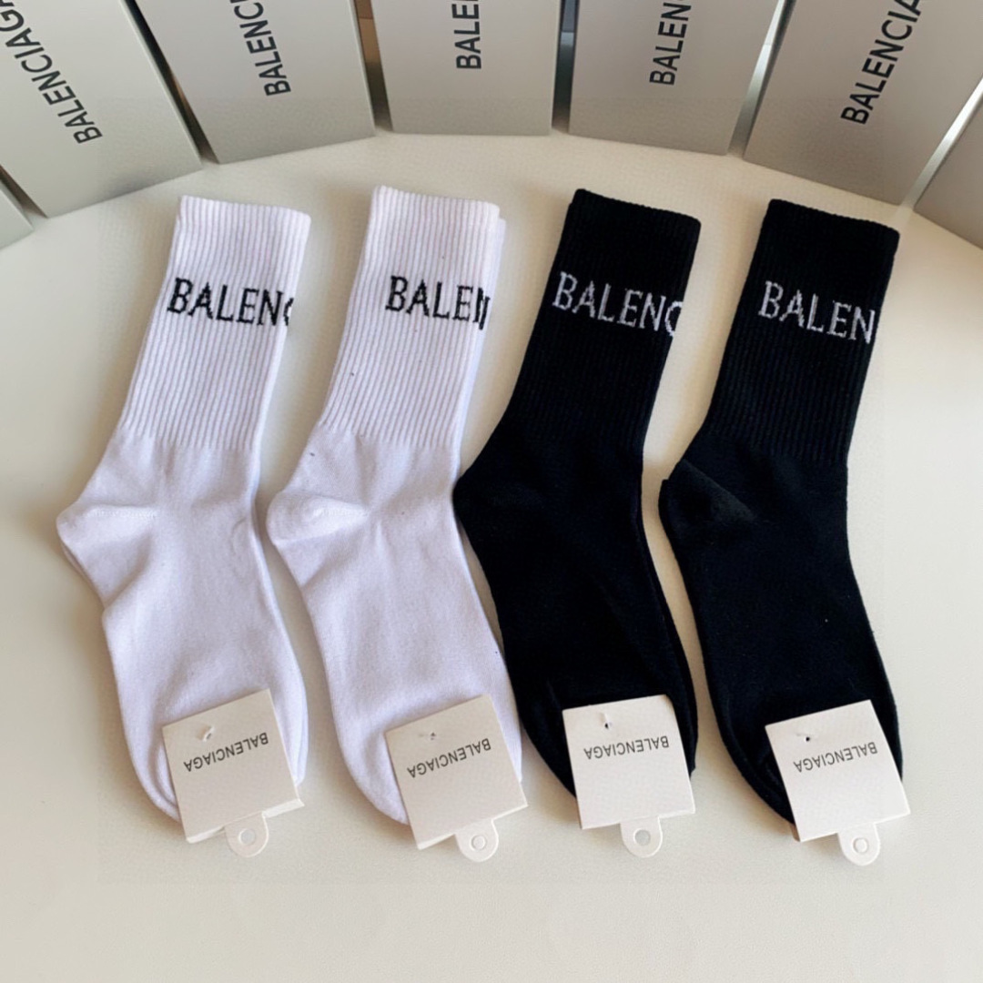 Cheap Balenciaga Socks in 219235, $30 USD- [IB219235] - Replica Balenciaga Socks