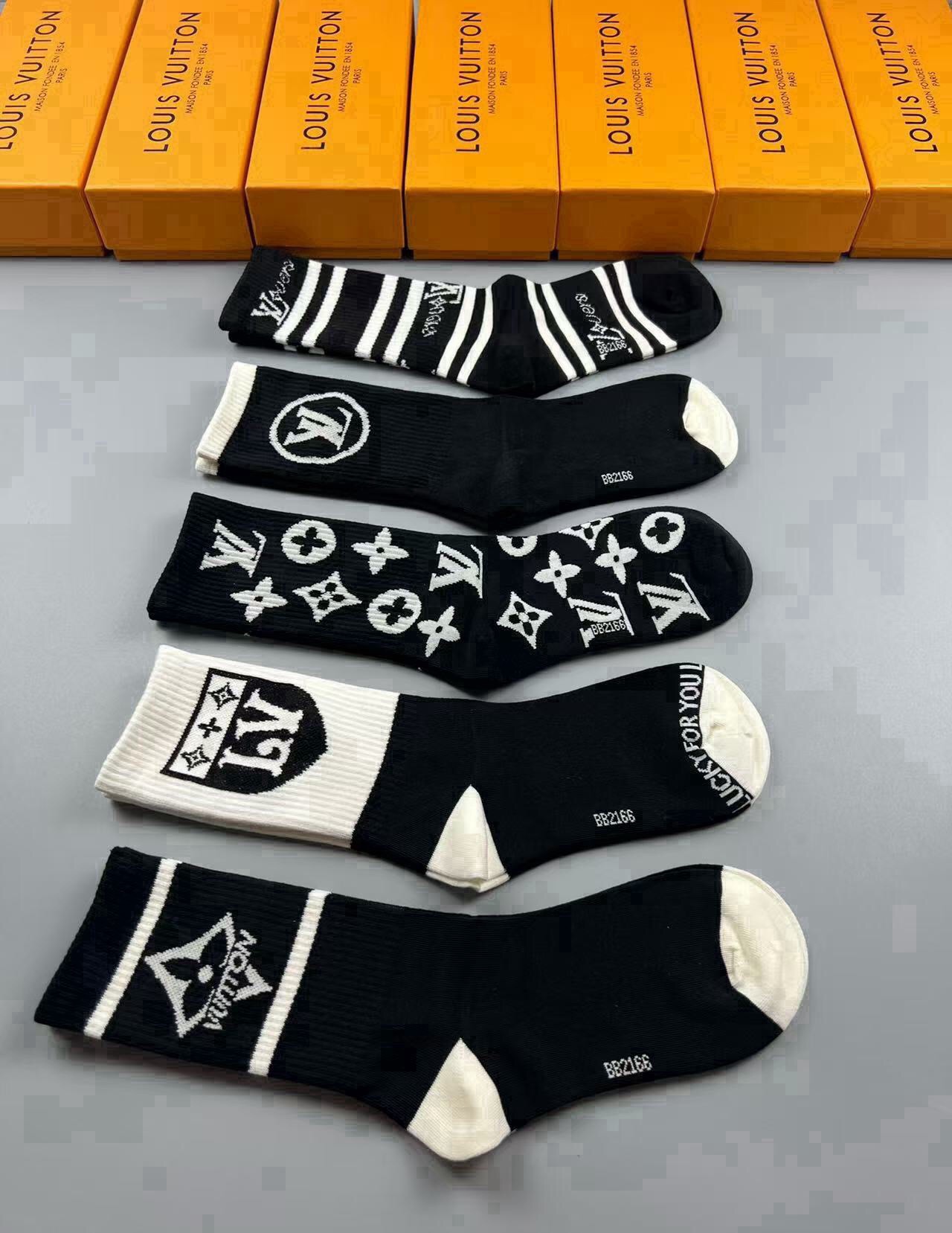 Cheap Louis Vuitton Socks in 219380, $35 USD- [IB219380] - Replica Louis Vuitton Socks