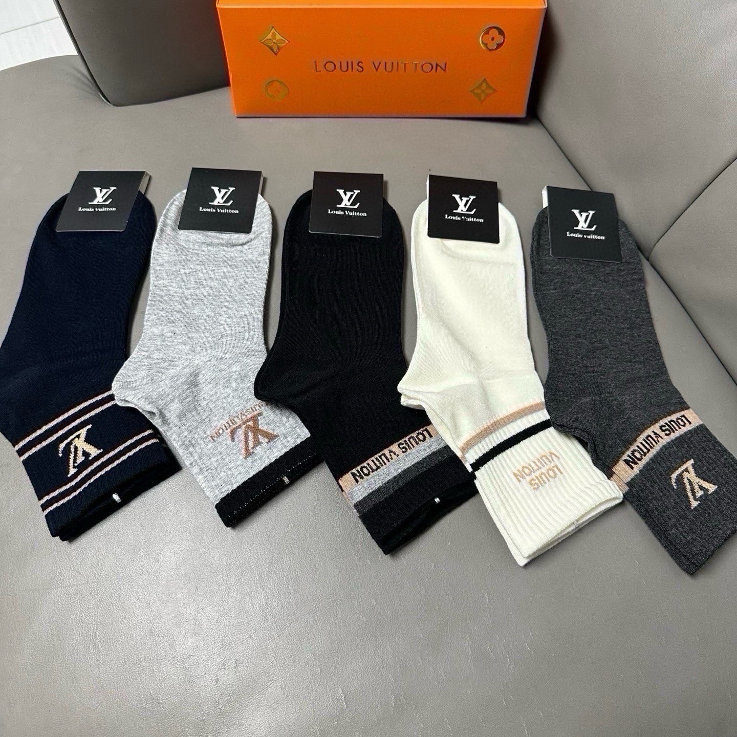 Cheap Louis Vuitton Socks in 219389, $35 USD- [IB219389] - Replica Louis Vuitton Socks