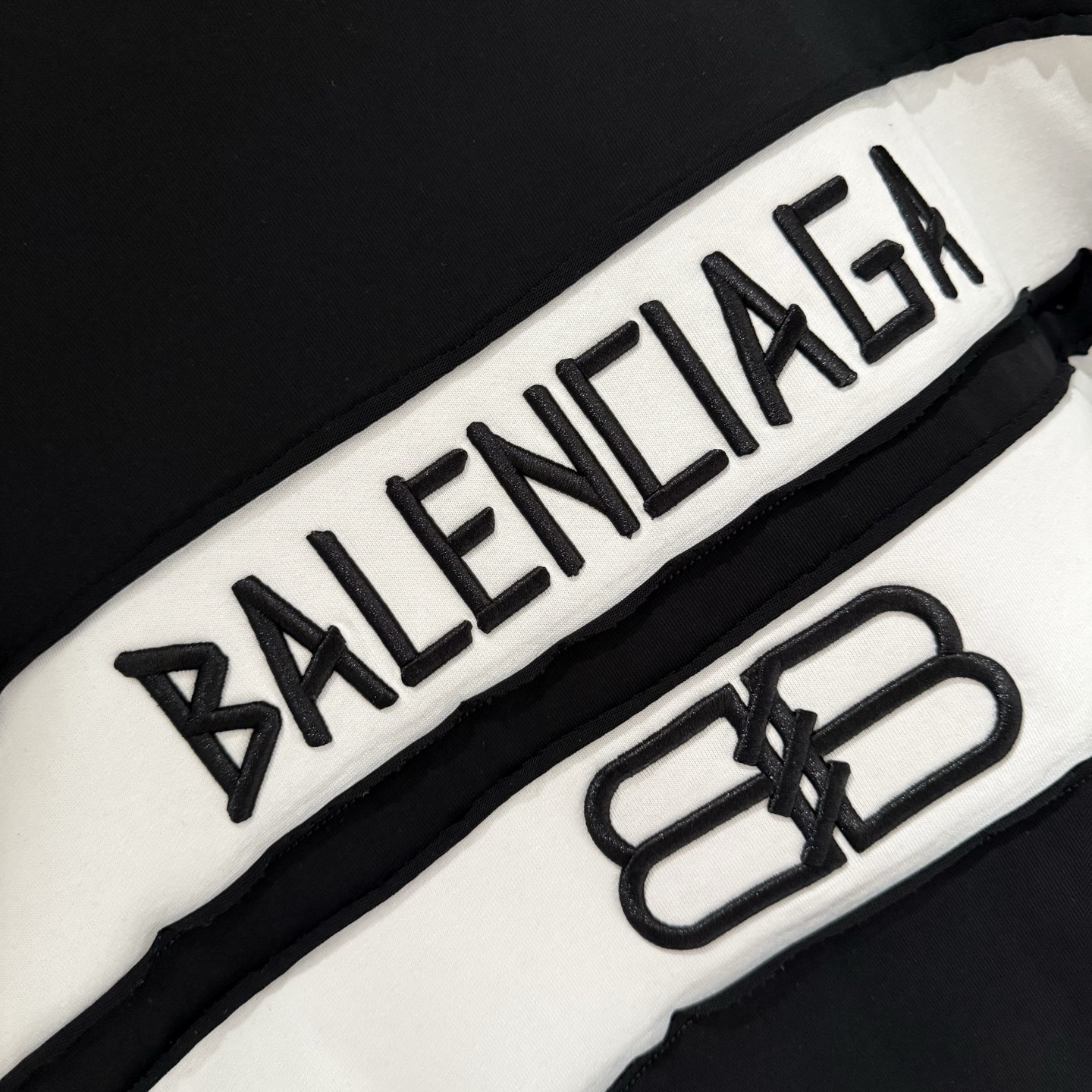 Cheap Balenciaga Long Sleeve T-Shirts in 219443, $45 USD- [IB219443] - Replica Balenciaga Long Sleeve T-Shirts