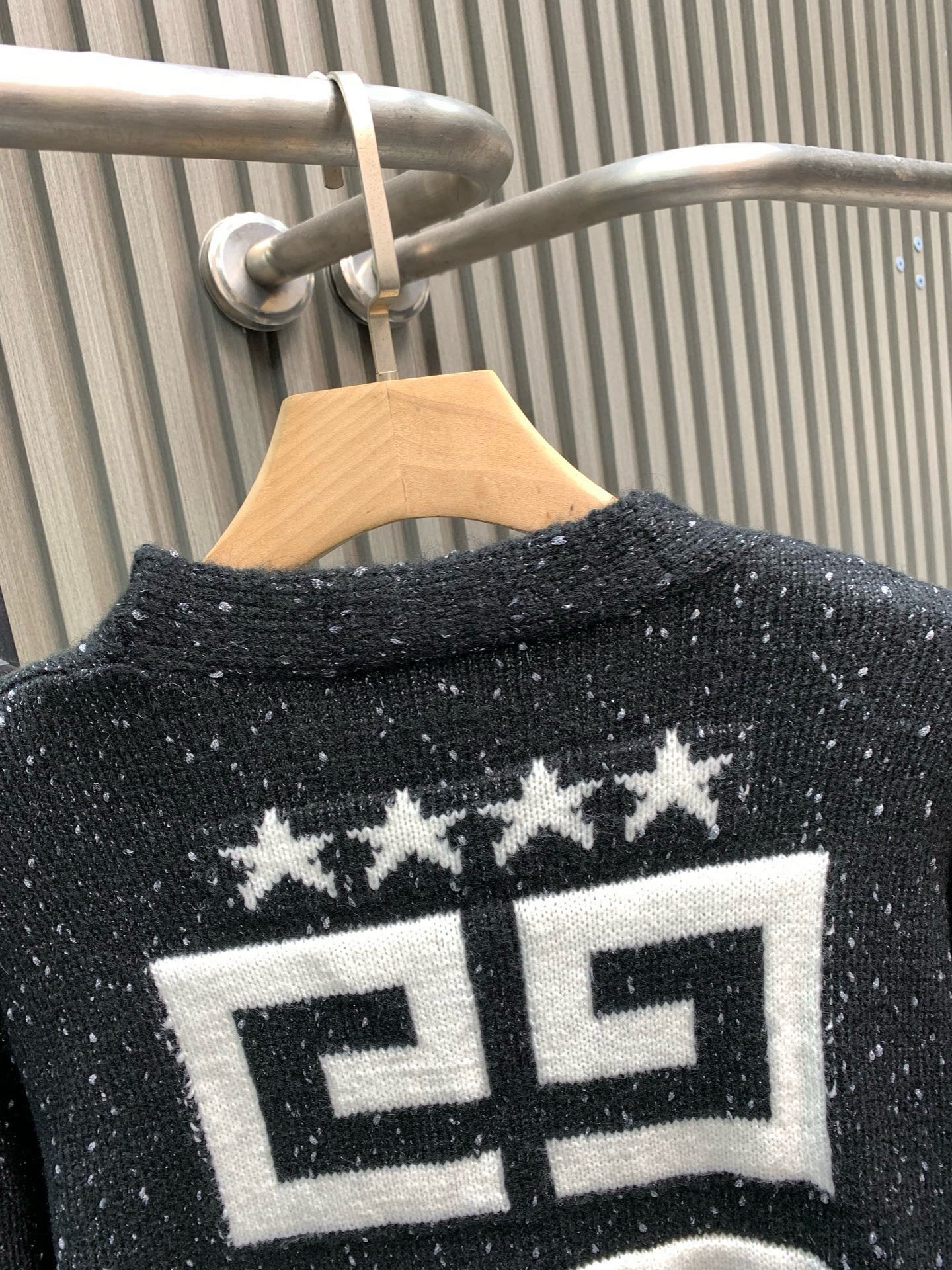Cheap Givenchy Sweaters for Men in 219828, $55 USD- [IB219828] - Replica Givenchy Sweaters for Men