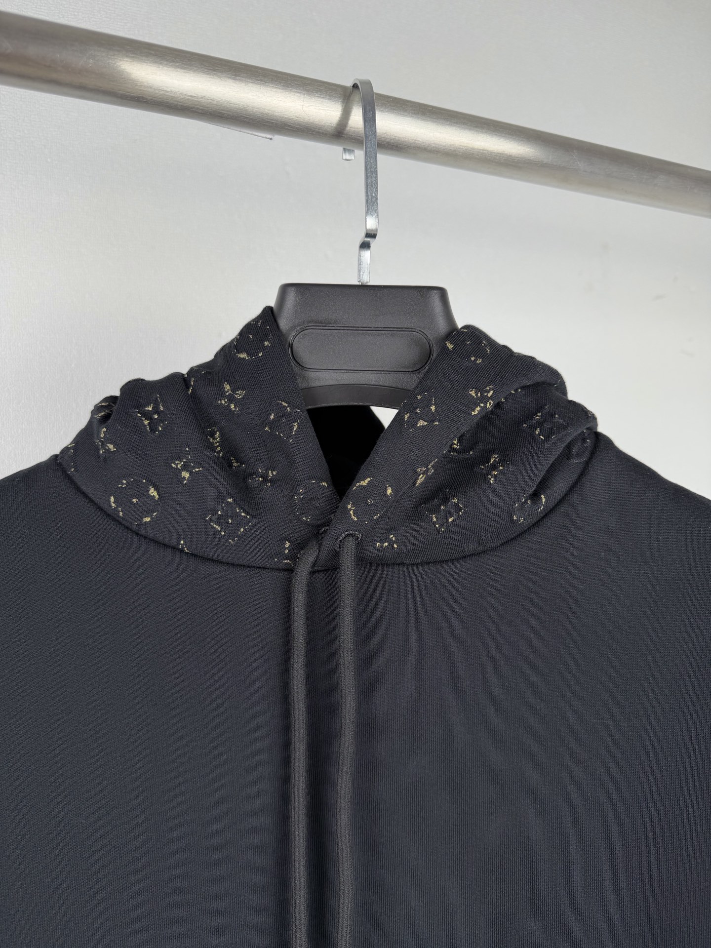 Cheap Louis Vuitton Hoodies for Men in 219955, $65 USD- [IB219955] - Replica Louis Vuitton Hoodies for Men