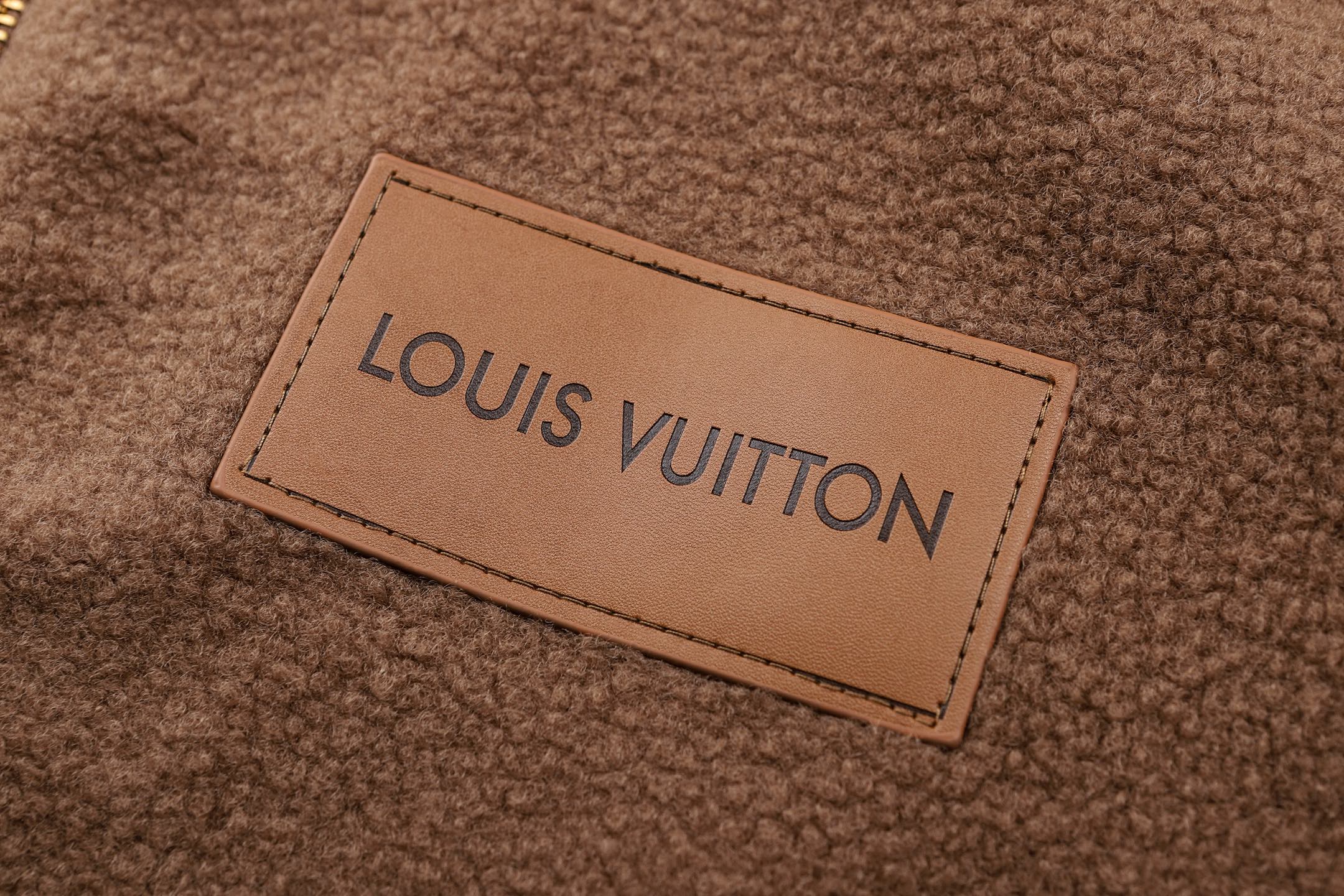 Cheap Louis Vuitton Thin Jackets For Men in 219963, $105 USD- [IB219963] - Replica Louis Vuitton Thin Jackets For Men
