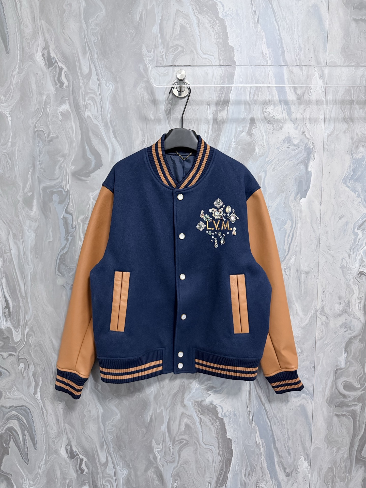 Cheap Louis Vuitton Thin Jackets For Men in 219967, $105 USD- [IB219967] - Replica Louis Vuitton Thin Jackets For Men