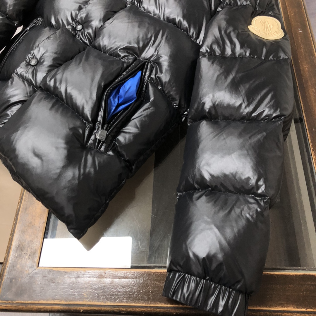 Cheap Moncle Thick Coats For Men in 219997, $150 USD- [IB219997] - Replica Moncle Thick Coats For Men