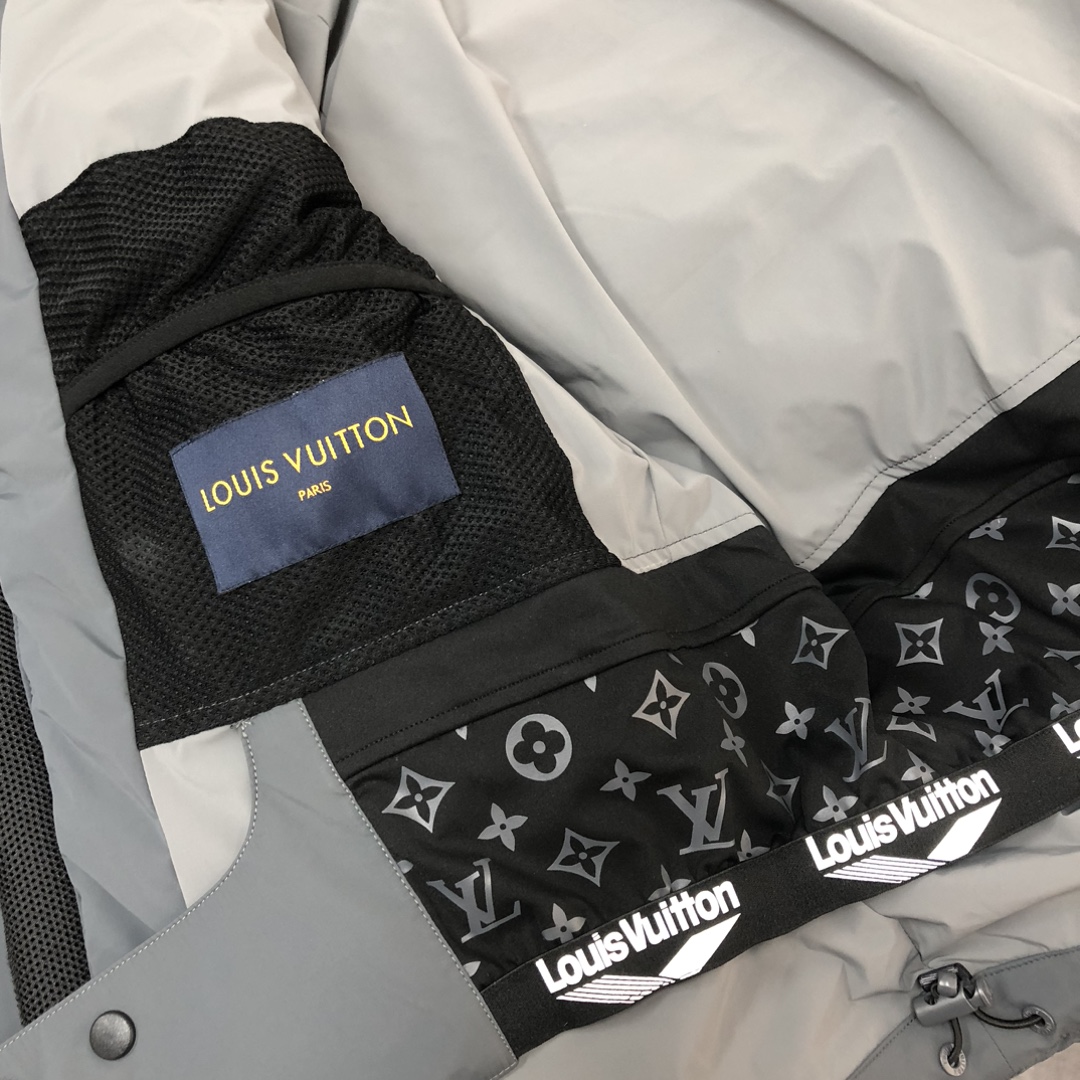 Cheap Louis Vuitton Thick Jackets For Men in 220041, $175 USD- [IB220041] - Replica Louis Vuitton Thick Jackets For Men