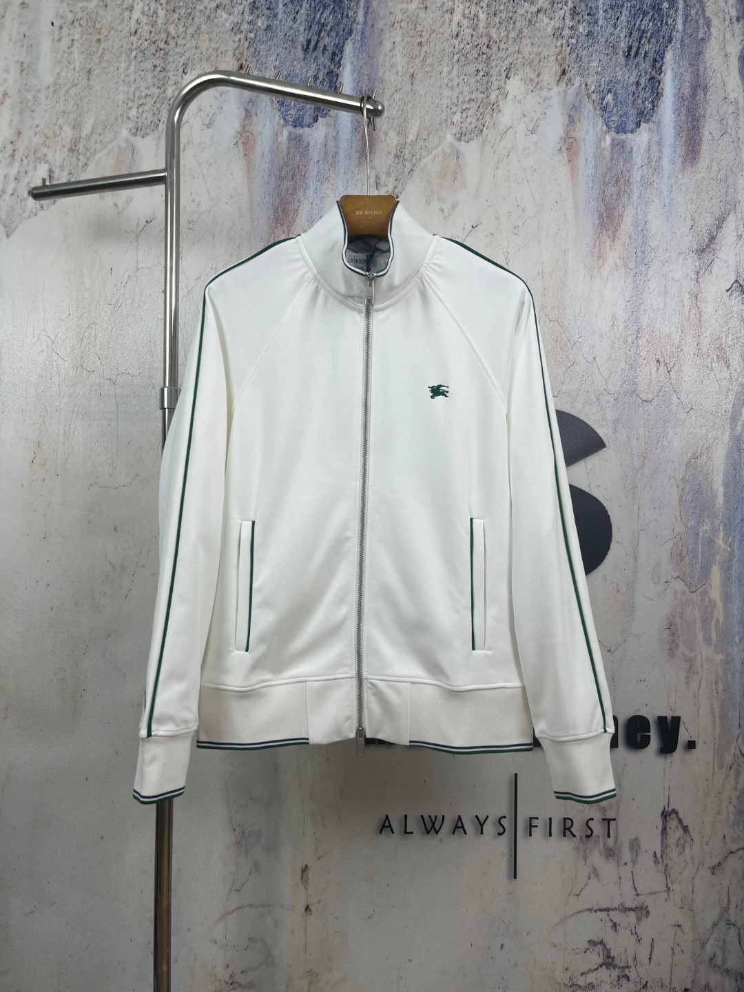 Cheap Buberry Jackets For Men in 220082, $105 USD- [IB220082] - Replica Buberry Jackets For Men