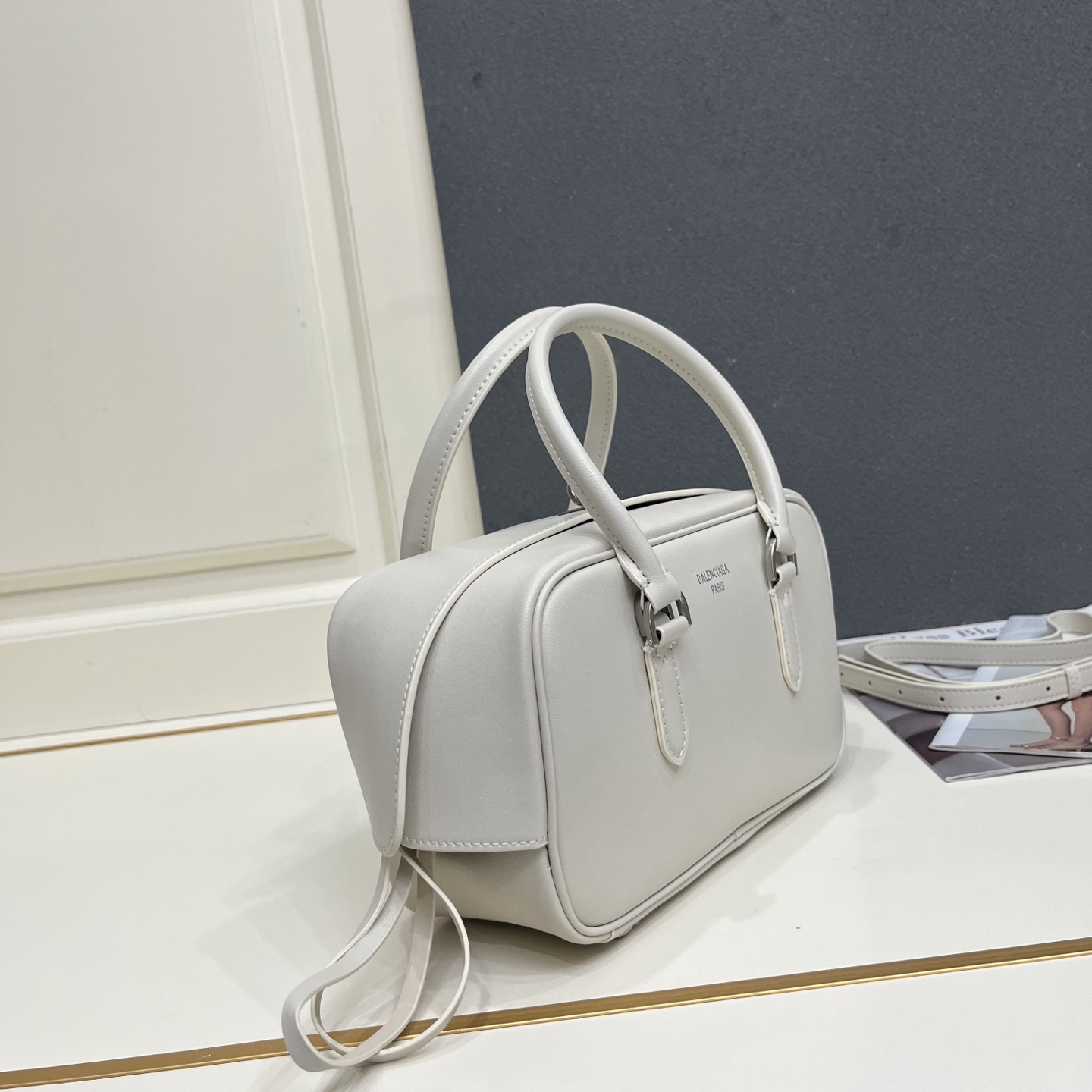 Cheap Balenciaga high quality Handbags in 220118, $115 USD- [IB220118] - Replica Balenciaga high quality Handbags