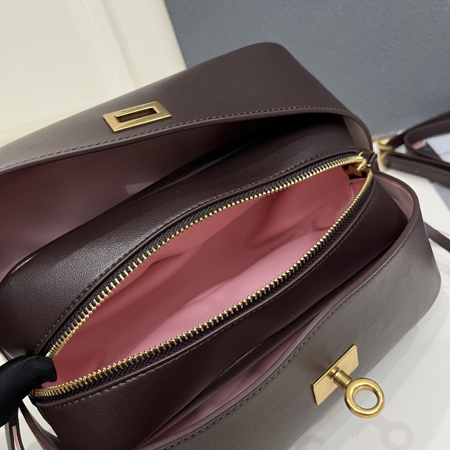 Cheap Balenciaga high quality Handbags in 220119, $115 USD- [IB220119] - Replica Balenciaga high quality Handbags