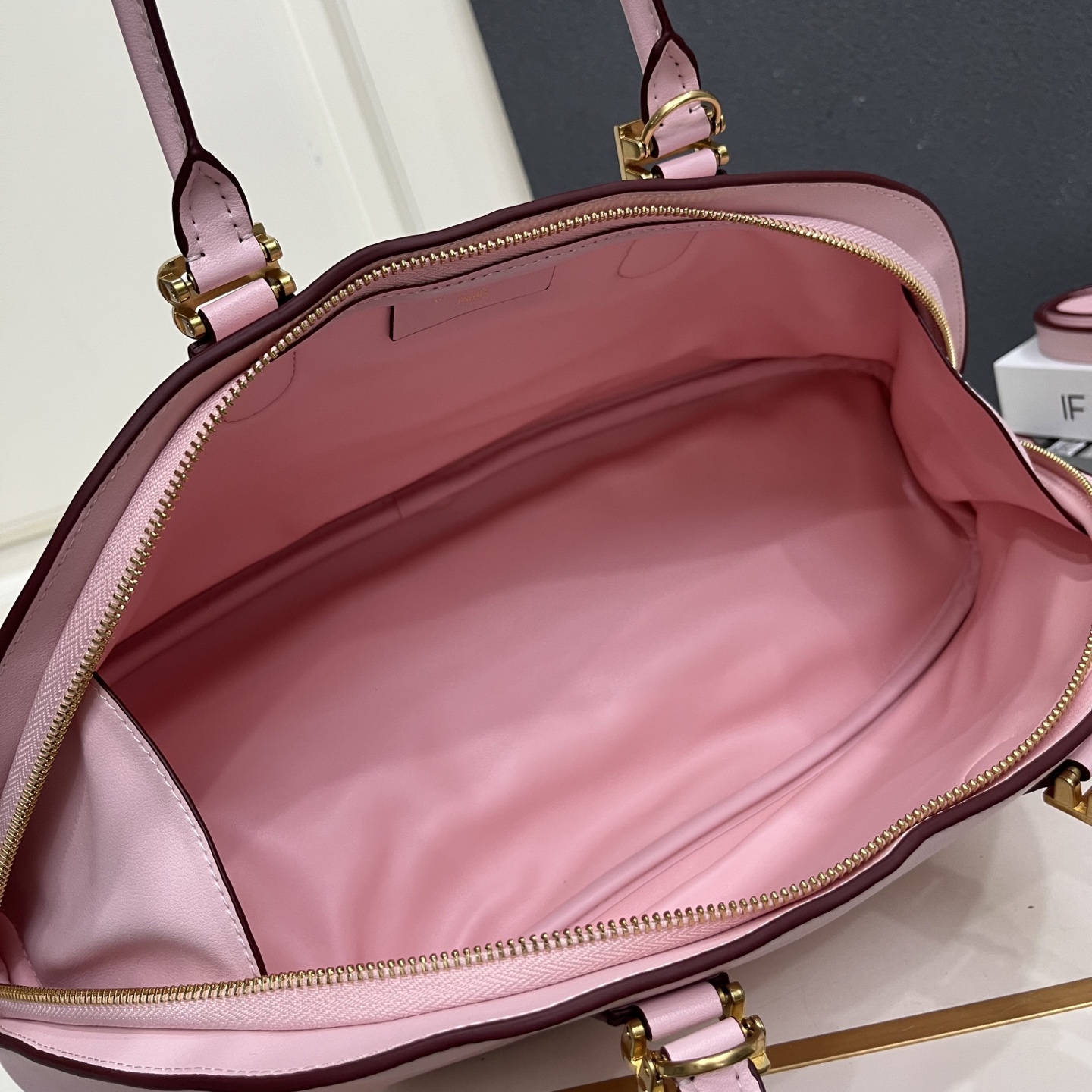 Cheap Balenciaga high quality Handbags in 220123, $130 USD- [IB220123] - Replica Balenciaga high quality Handbags