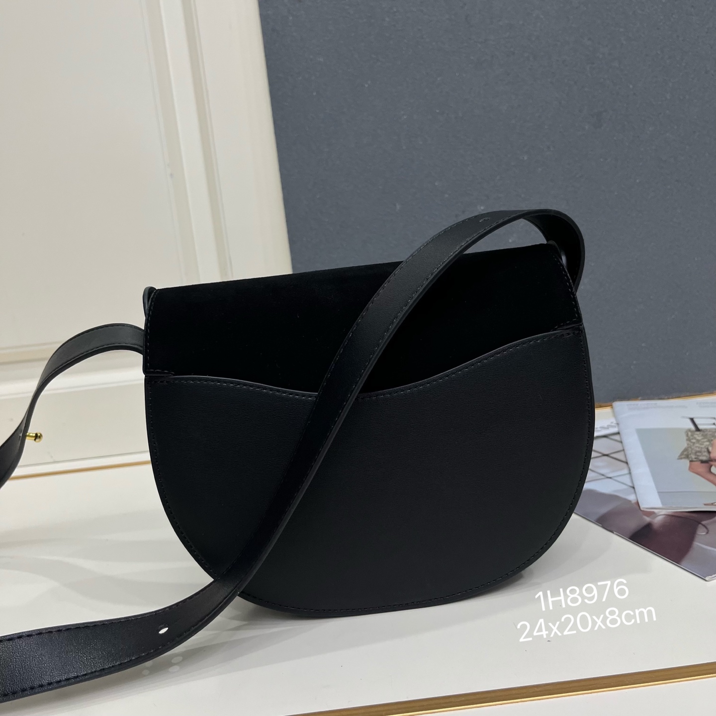 Cheap Burberry AAA+++ Crossbody Bags in 220125, $130 USD- [IB220125] - Replica Burberry AAA+++ Crossbody Bags