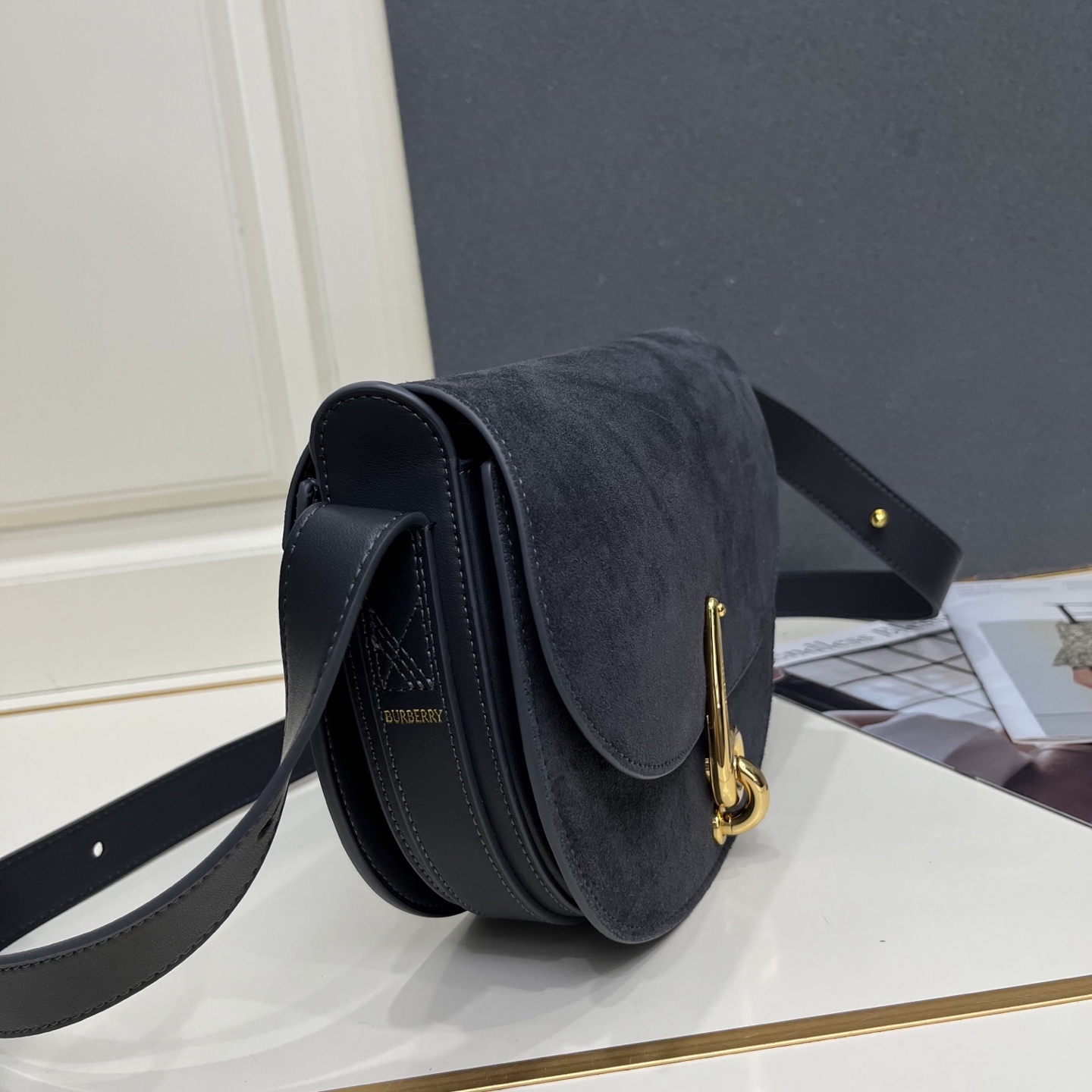 Cheap Burberry AAA+++ Crossbody Bags in 220126, $130 USD- [IB220126] - Replica Burberry AAA+++ Crossbody Bags