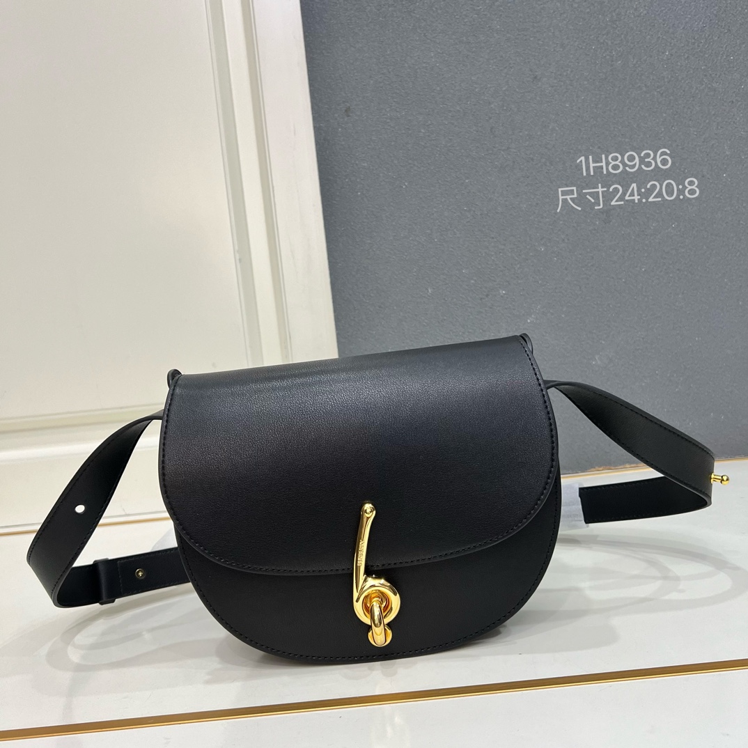 Cheap Burberry AAA+++ Crossbody Bags in 220131, $130 USD- [IB220131] - Replica Burberry AAA+++ Crossbody Bags
