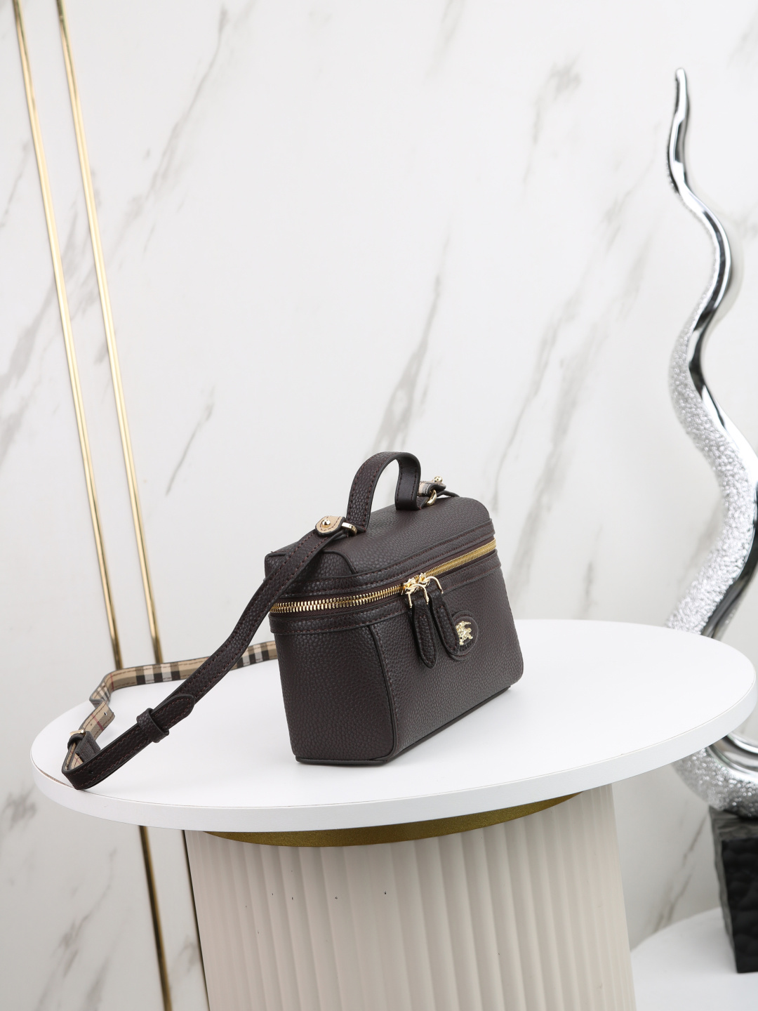 Cheap Burberry AAA+++ Crossbody Bags in 220138, $120 USD- [IB220138] - Replica Burberry AAA+++ Crossbody Bags