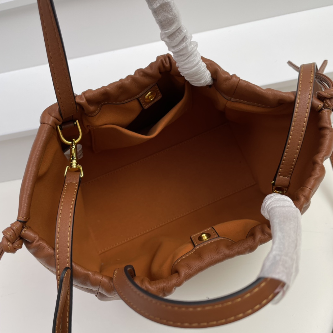 Cheap CELINE AAA Quality Handbags in 220142, $105 USD- [IB220142] - Replica CELINE AAA Quality Handbags