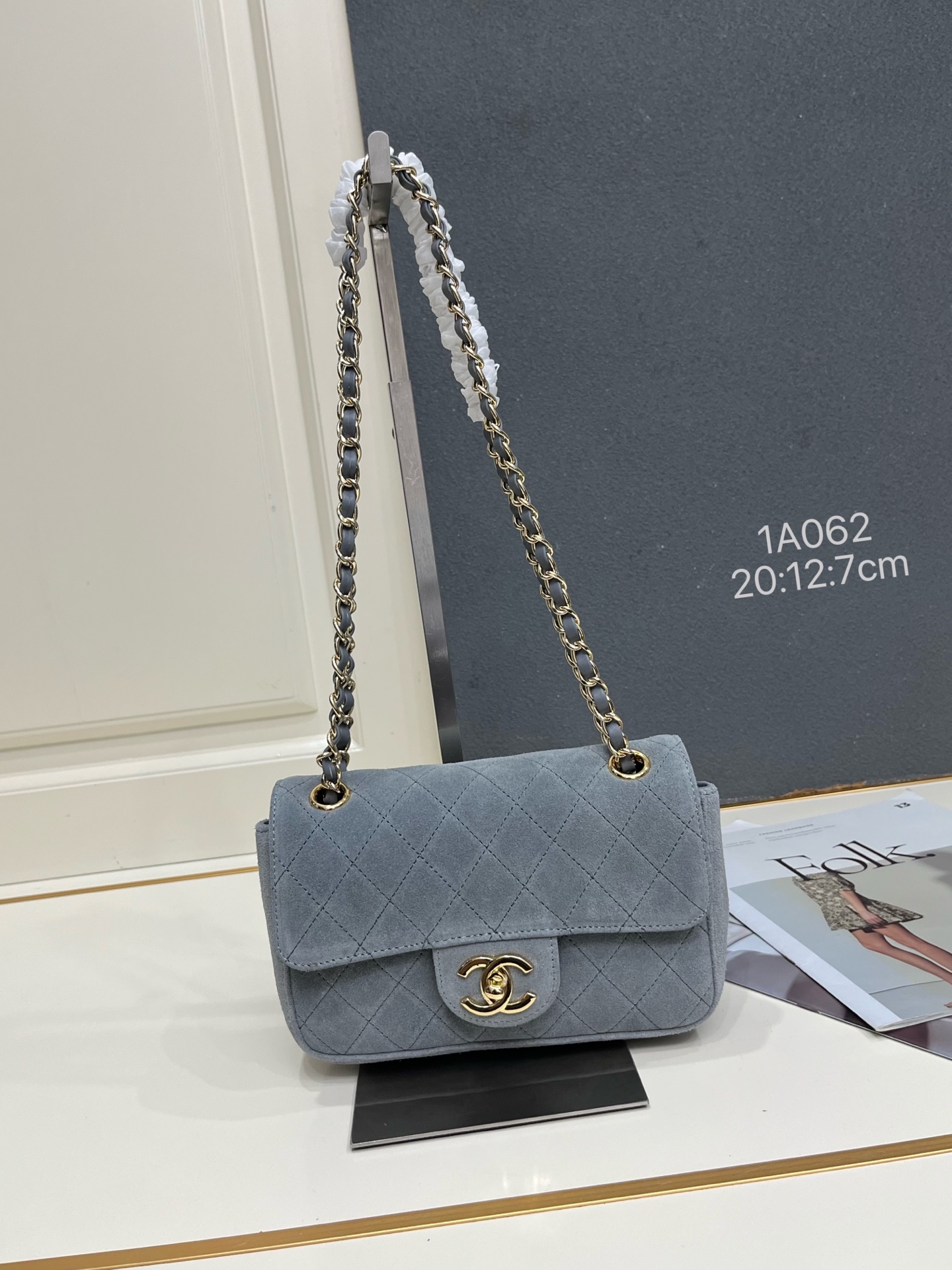 Cheap Chanel AAA quality Handbags in 220146, $110 USD- [IB220146] - Replica Chanel AAA quality Handbags