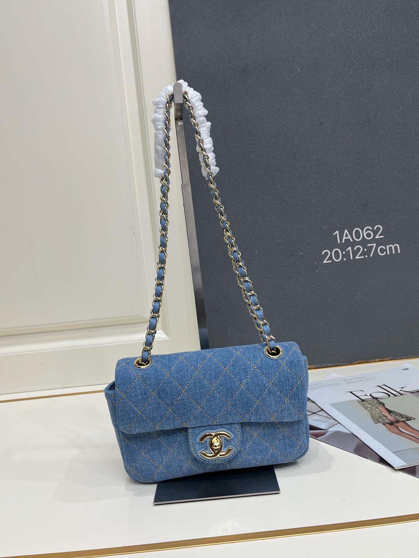 Cheap Chanel AAA quality Handbags in 220147, $110 USD- [IB220147] - Replica Chanel AAA quality Handbags
