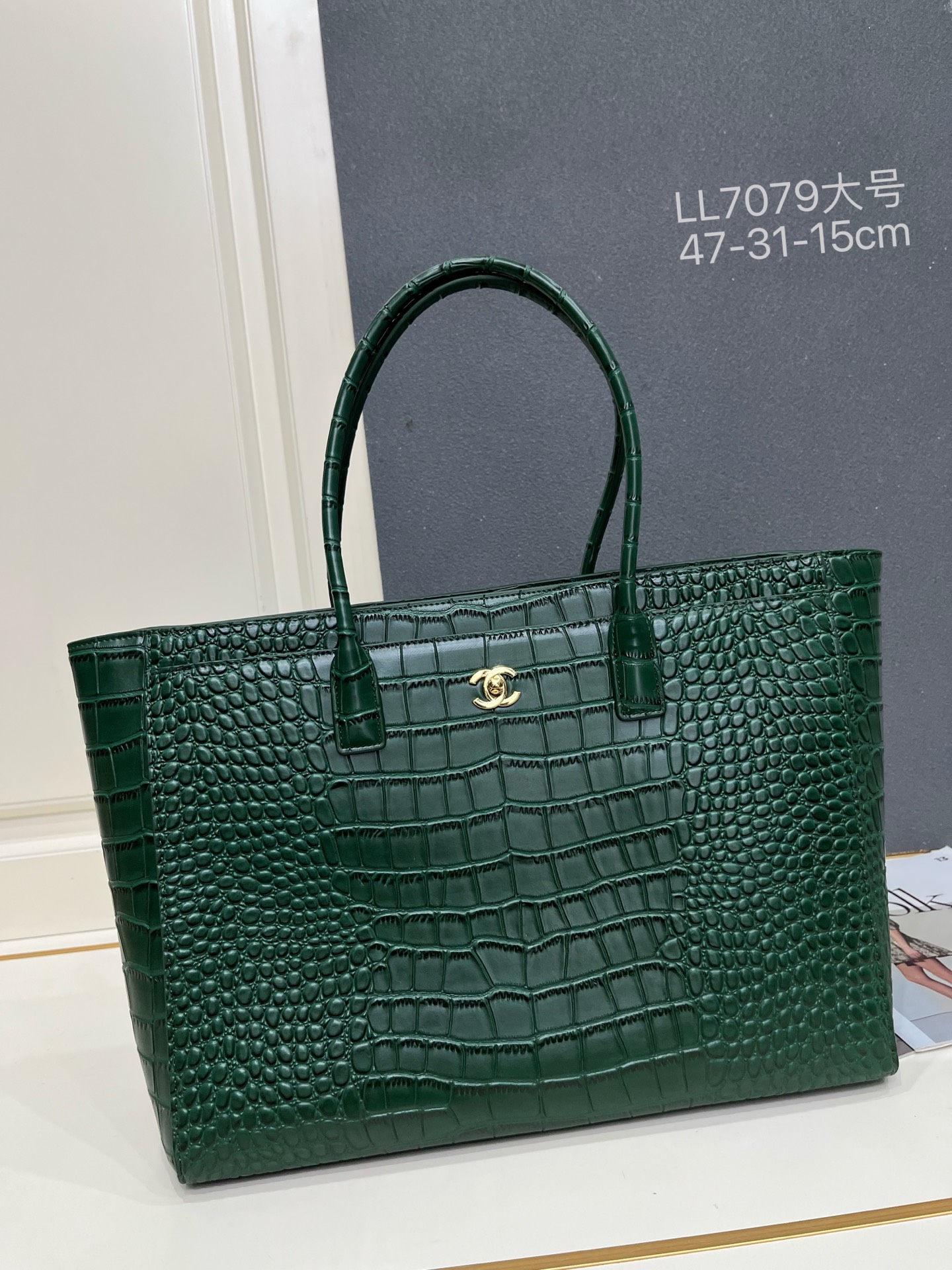 Cheap Chanel AAA quality Handbags in 220151, $130 USD- [IB220151] - Replica Chanel AAA quality Handbags