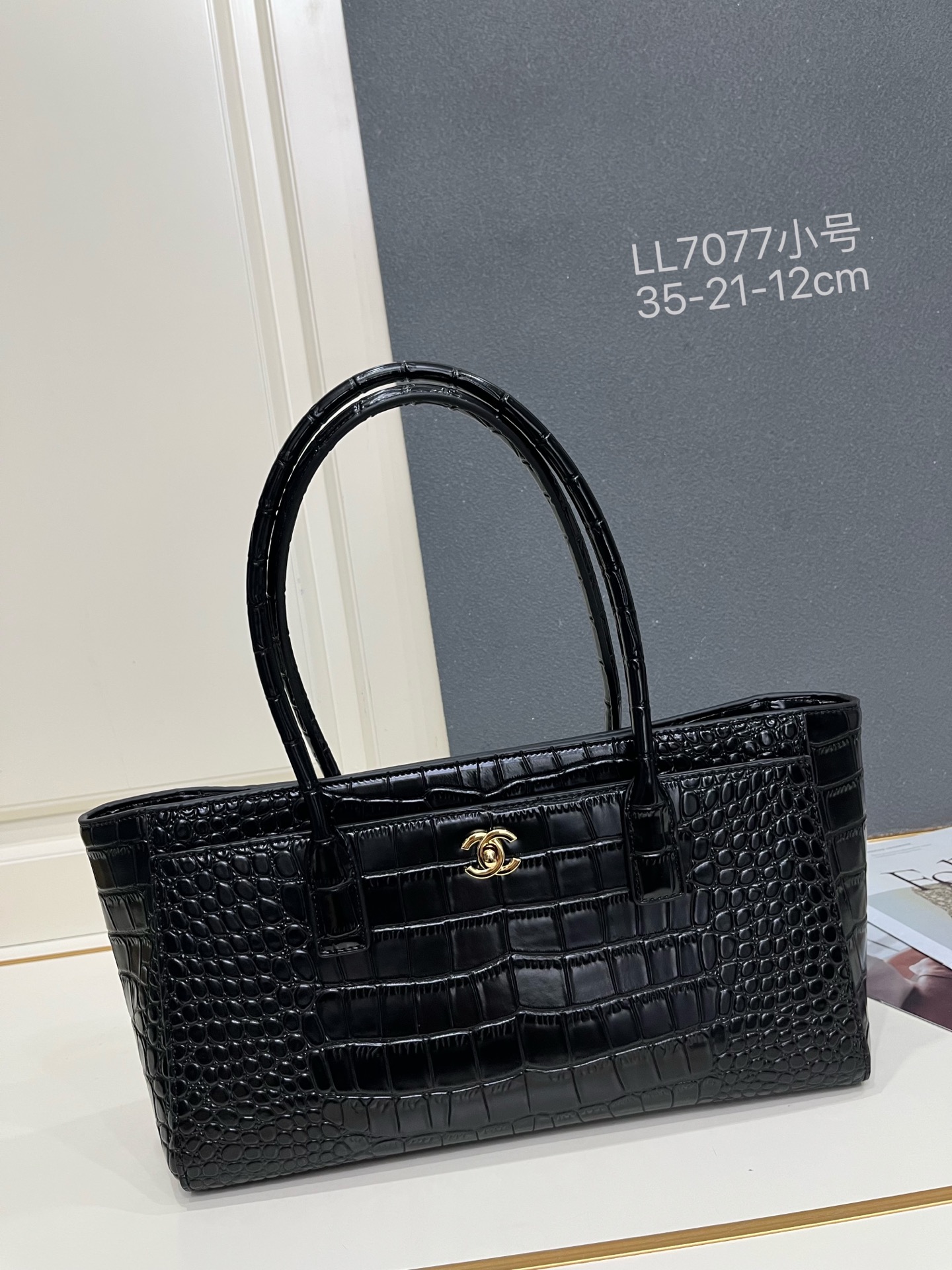 Cheap Chanel AAA quality Handbags in 220154, $125 USD- [IB220154] - Replica Chanel AAA quality Handbags