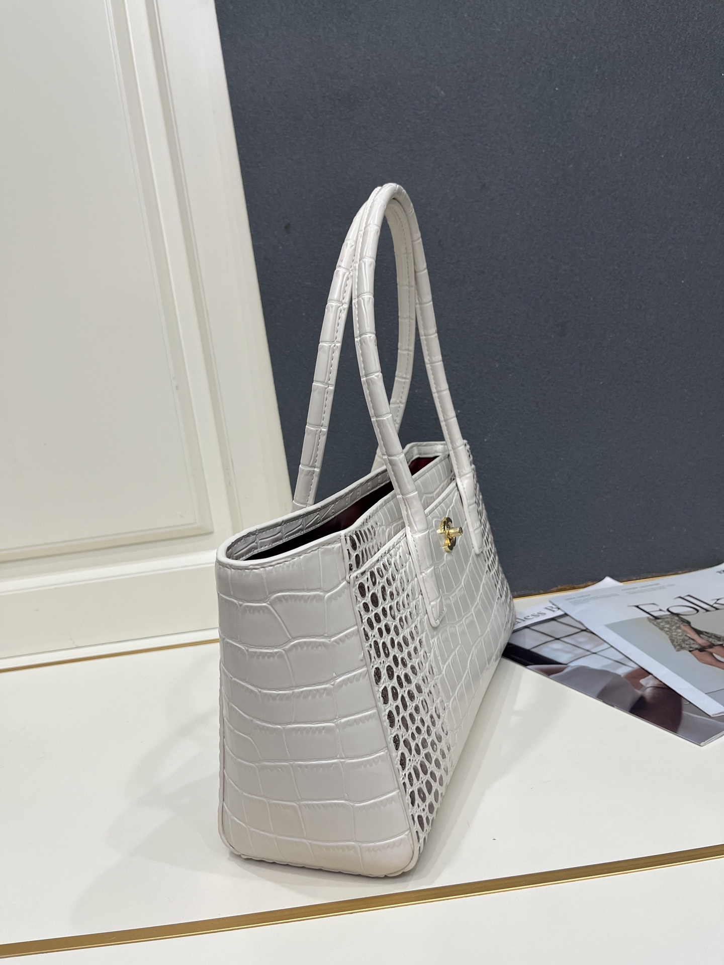 Cheap Chanel AAA quality Handbags in 220155, $125 USD- [IB220155] - Replica Chanel AAA quality Handbags