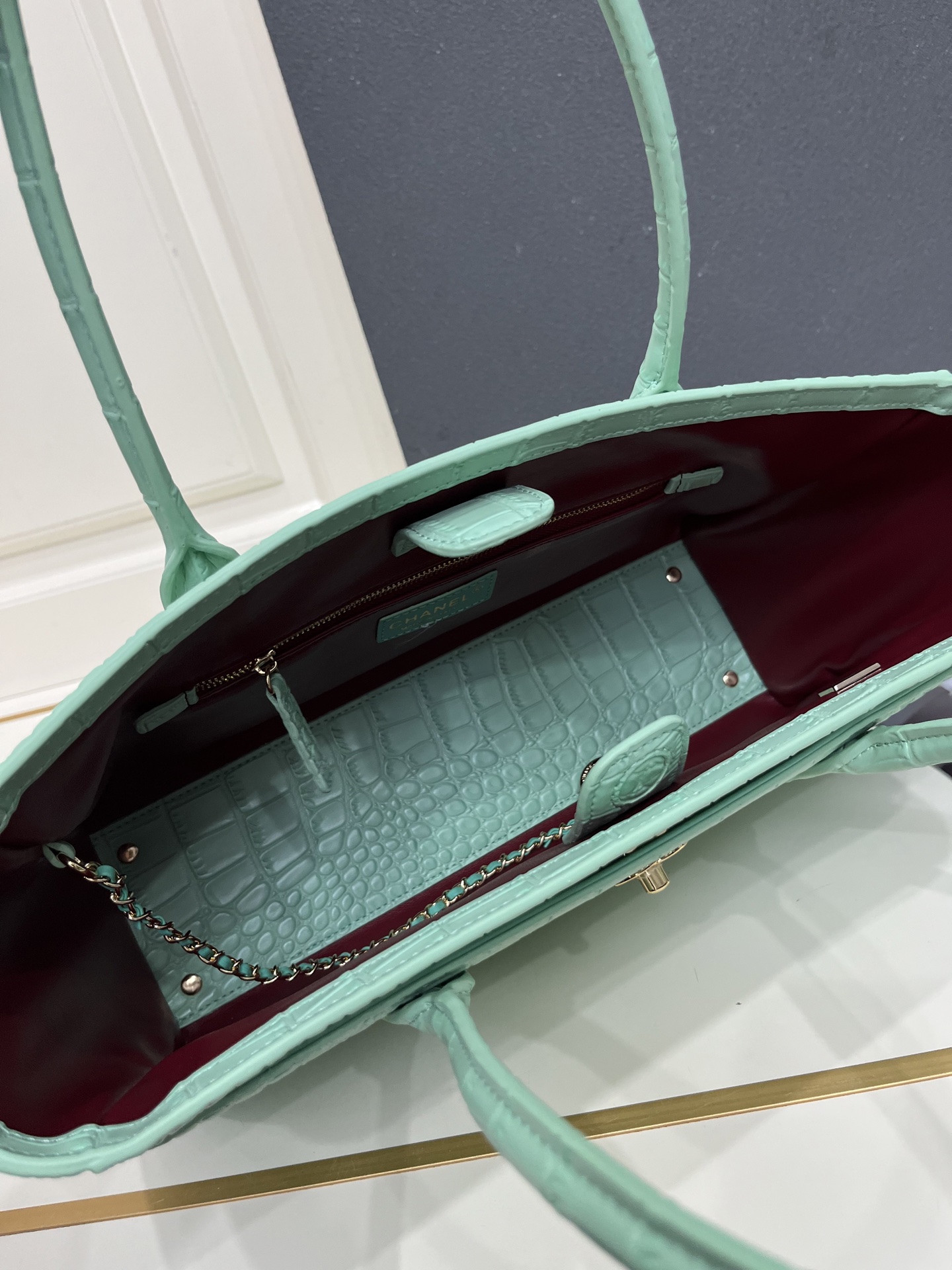 Cheap Chanel AAA quality Handbags in 220156, $125 USD- [IB220156] - Replica Chanel AAA quality Handbags