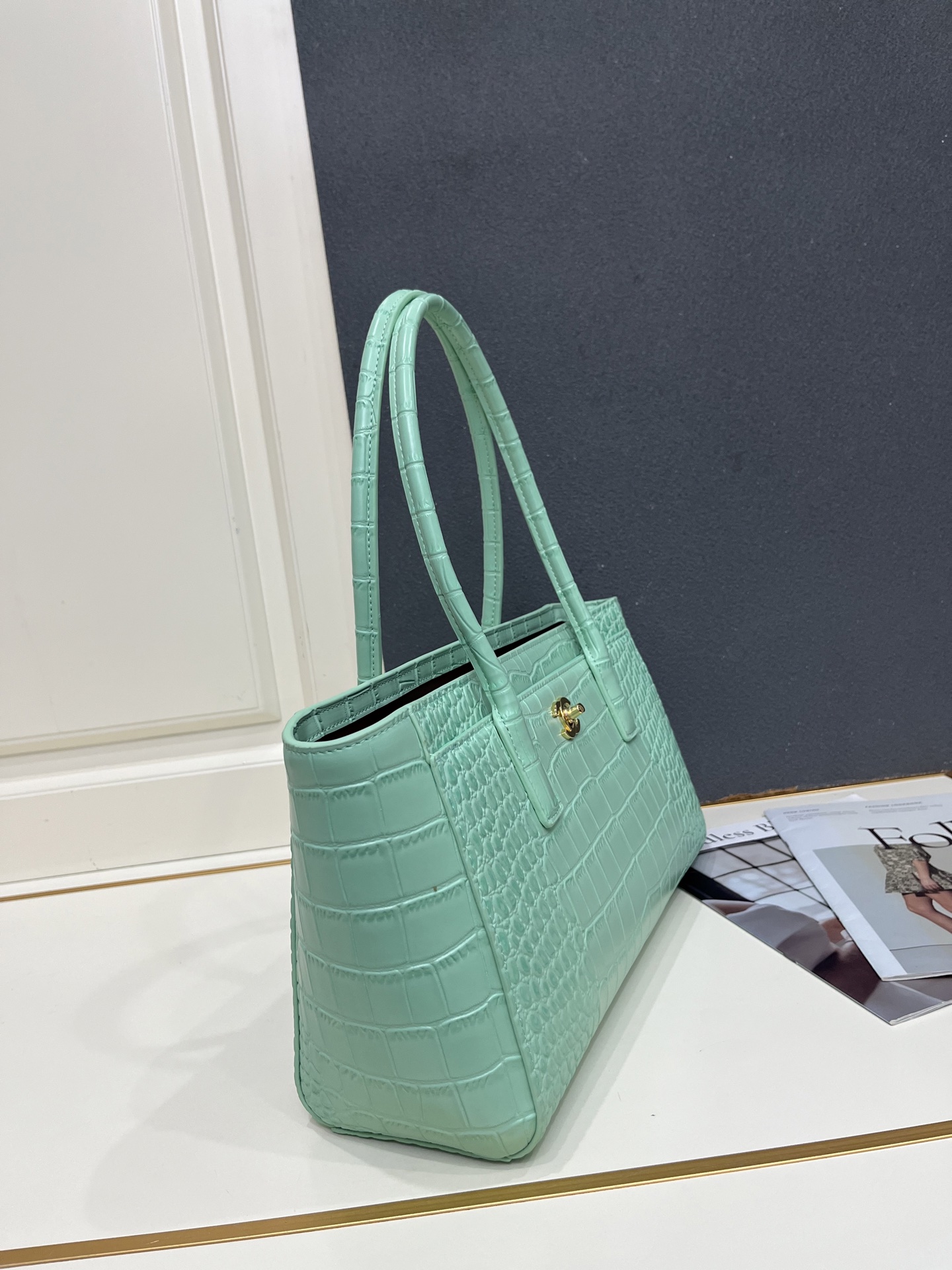 Cheap Chanel AAA quality Handbags in 220156, $125 USD- [IB220156] - Replica Chanel AAA quality Handbags