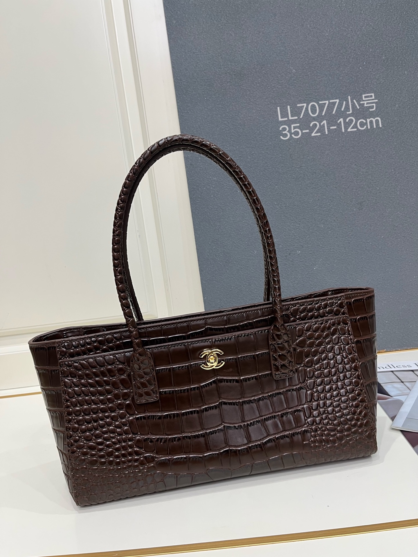 Cheap Chanel AAA quality Handbags in 220158, $125 USD- [IB220158] - Replica Chanel AAA quality Handbags