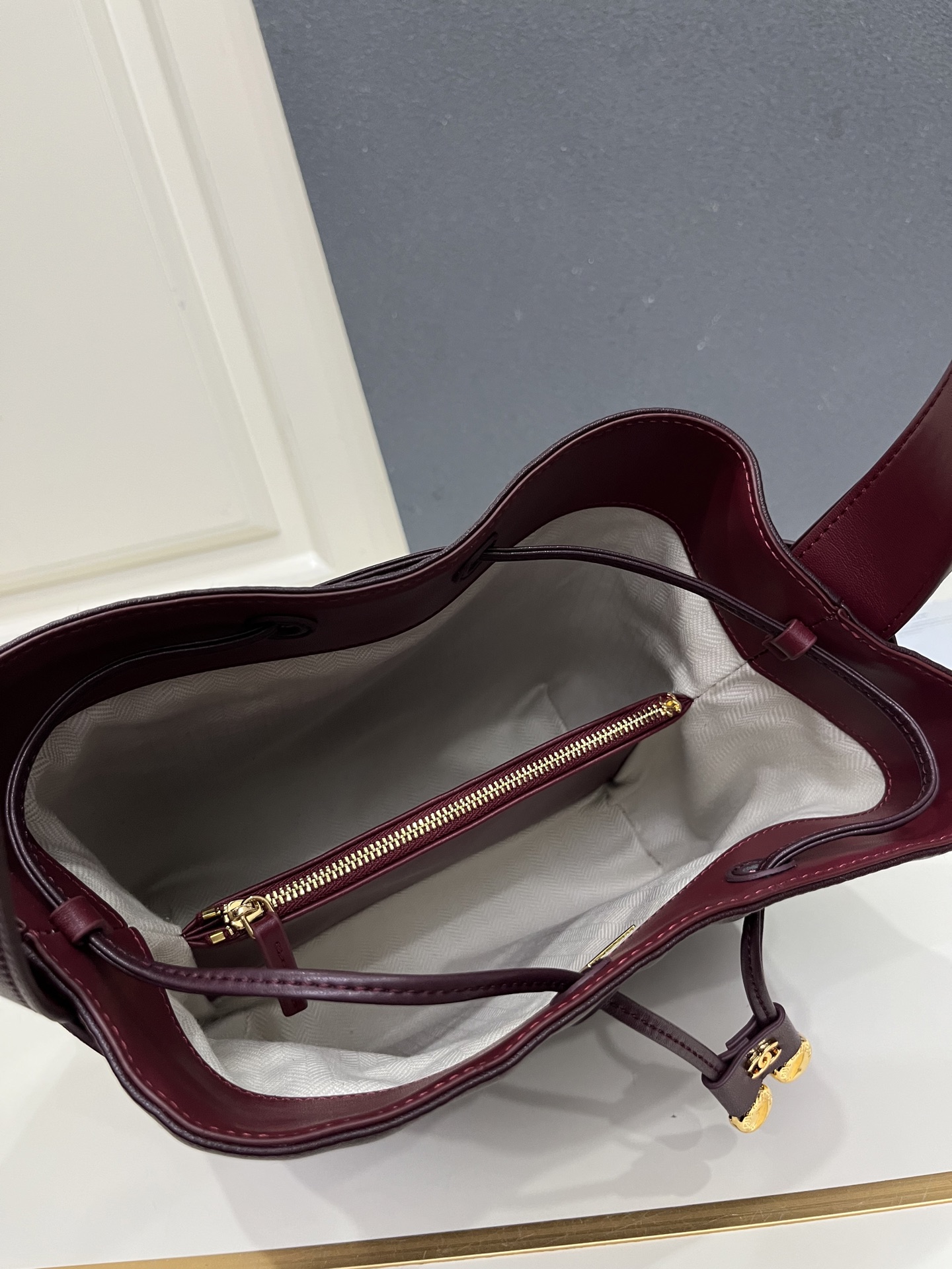 Cheap Chanel AAA quality Handbags in 220162, $125 USD- [IB220162] - Replica Chanel AAA quality Handbags