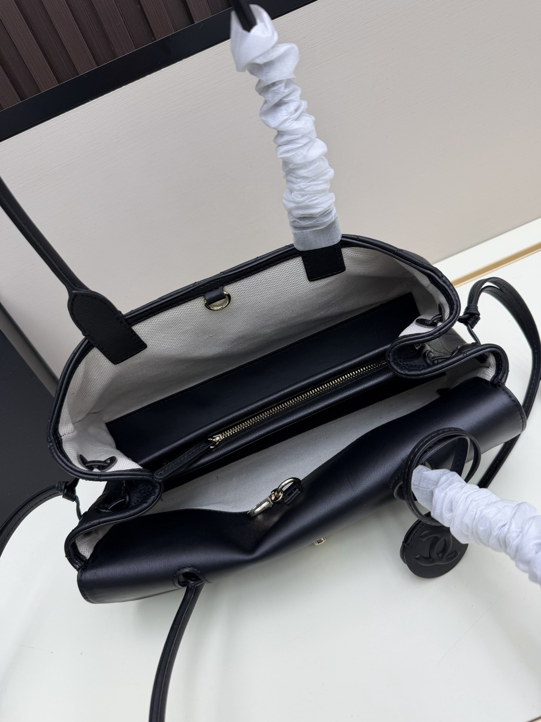 Cheap Chanel AAA quality Handbags in 220164, $125 USD- [IB220164] - Replica Chanel AAA quality Handbags