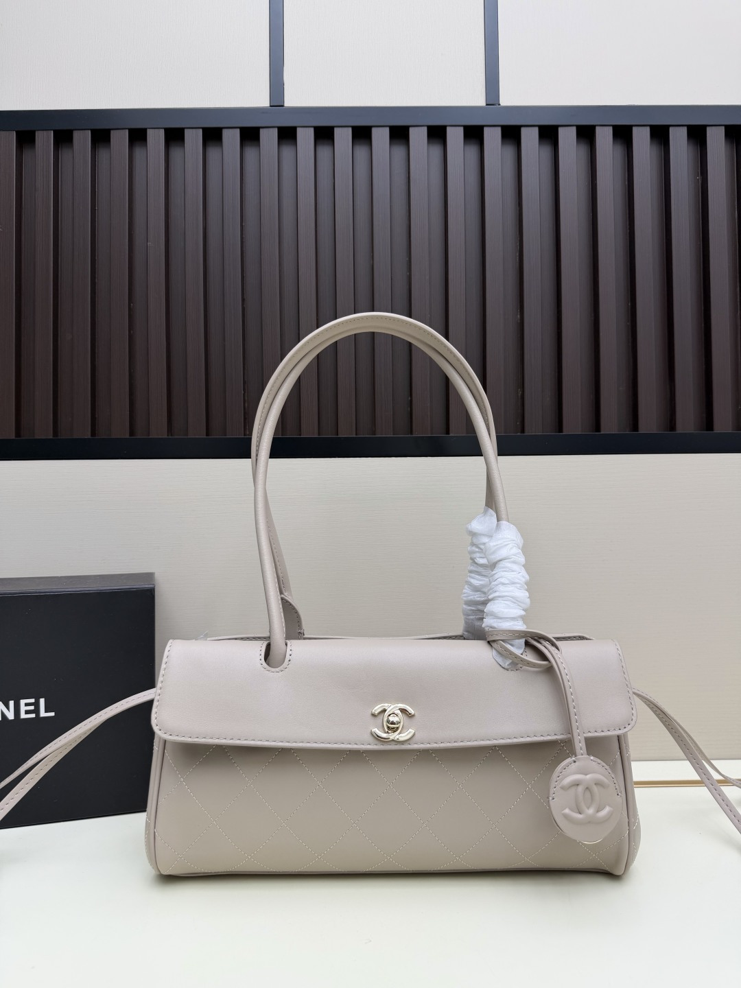 Cheap Chanel AAA quality Handbags in 220166, $125 USD- [IB220166] - Replica Chanel AAA quality Handbags