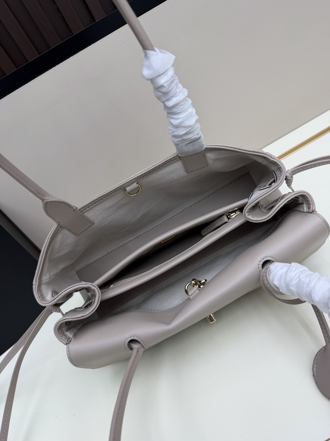 Cheap Chanel AAA quality Handbags in 220166, $125 USD- [IB220166] - Replica Chanel AAA quality Handbags