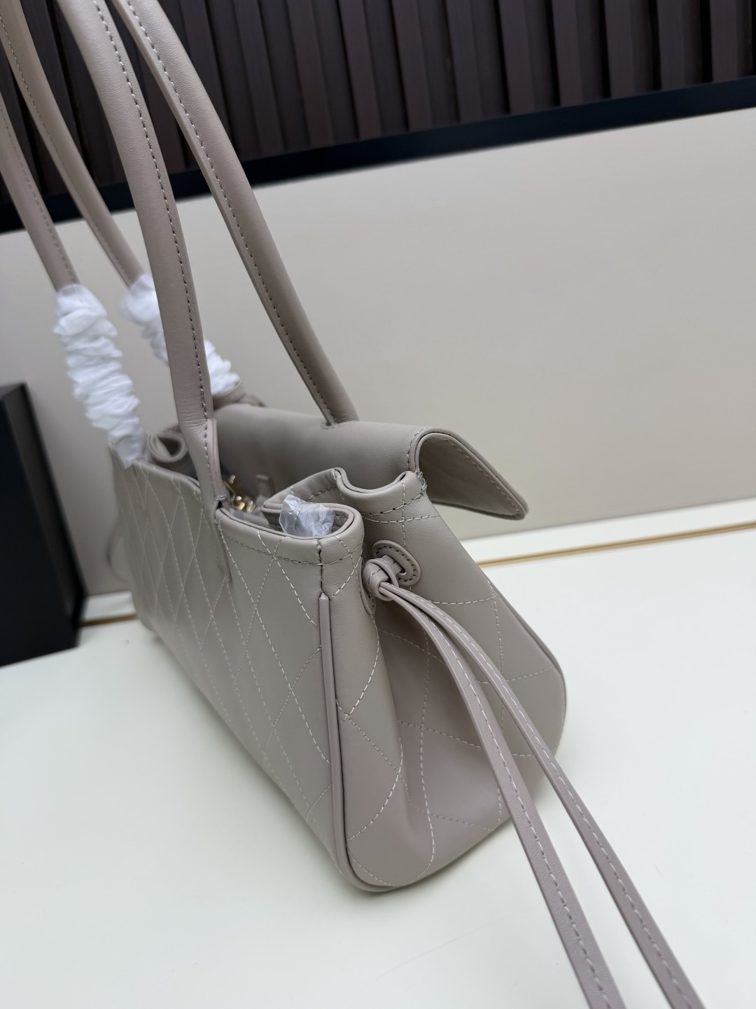 Cheap Chanel AAA quality Handbags in 220166, $125 USD- [IB220166] - Replica Chanel AAA quality Handbags