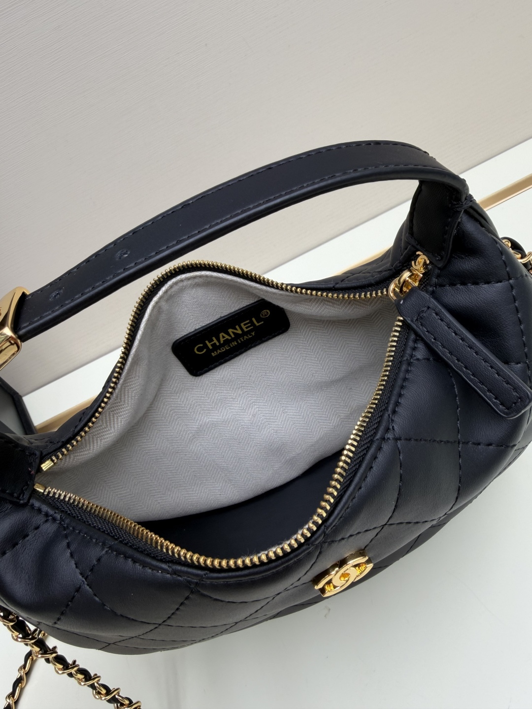 Cheap Chanel AAA quality Handbags in 220170, $100 USD- [IB220170] - Replica Chanel AAA quality Handbags