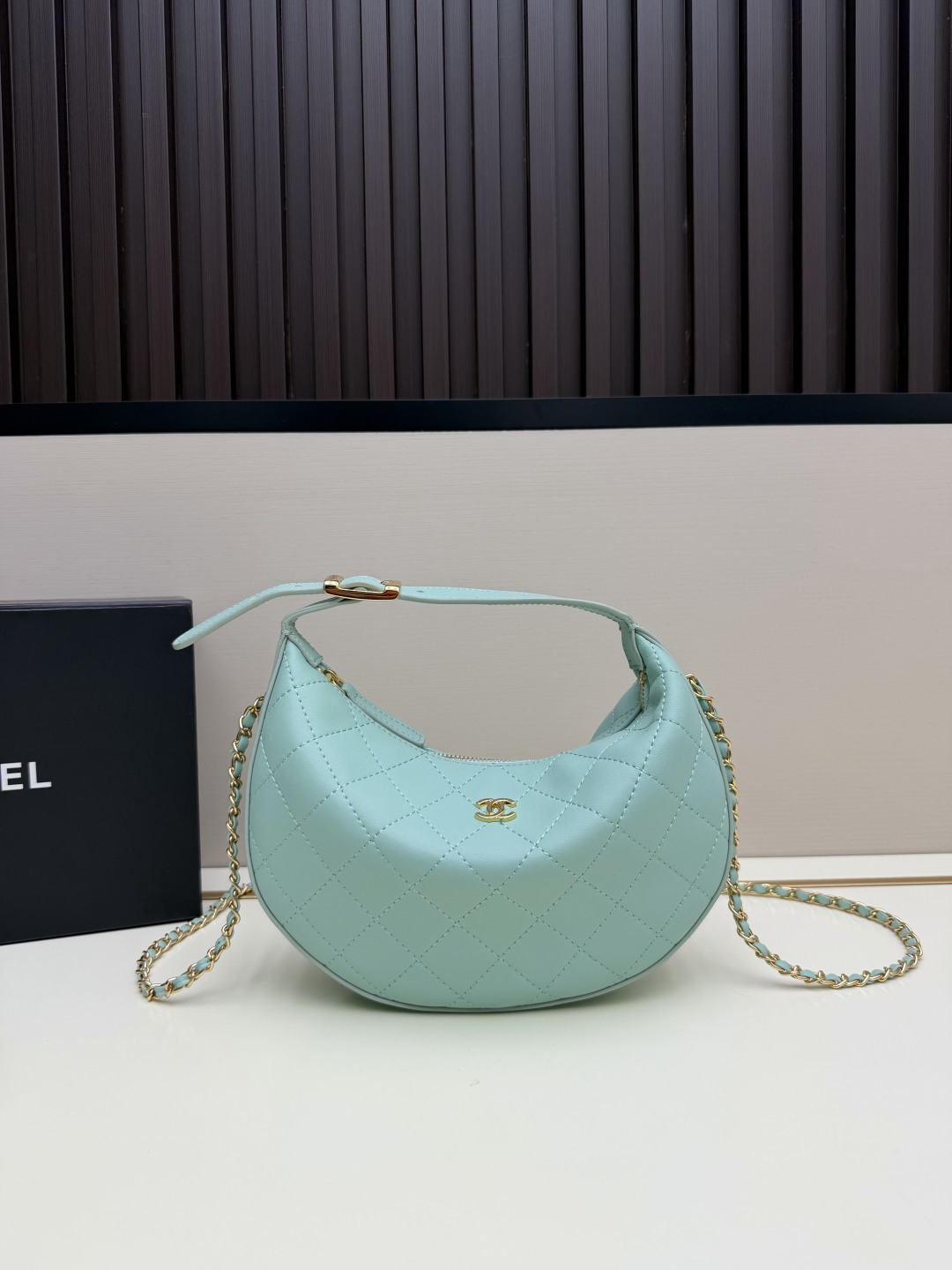 Cheap Chanel AAA quality Handbags in 220171, $100 USD- [IB220171] - Replica Chanel AAA quality Handbags