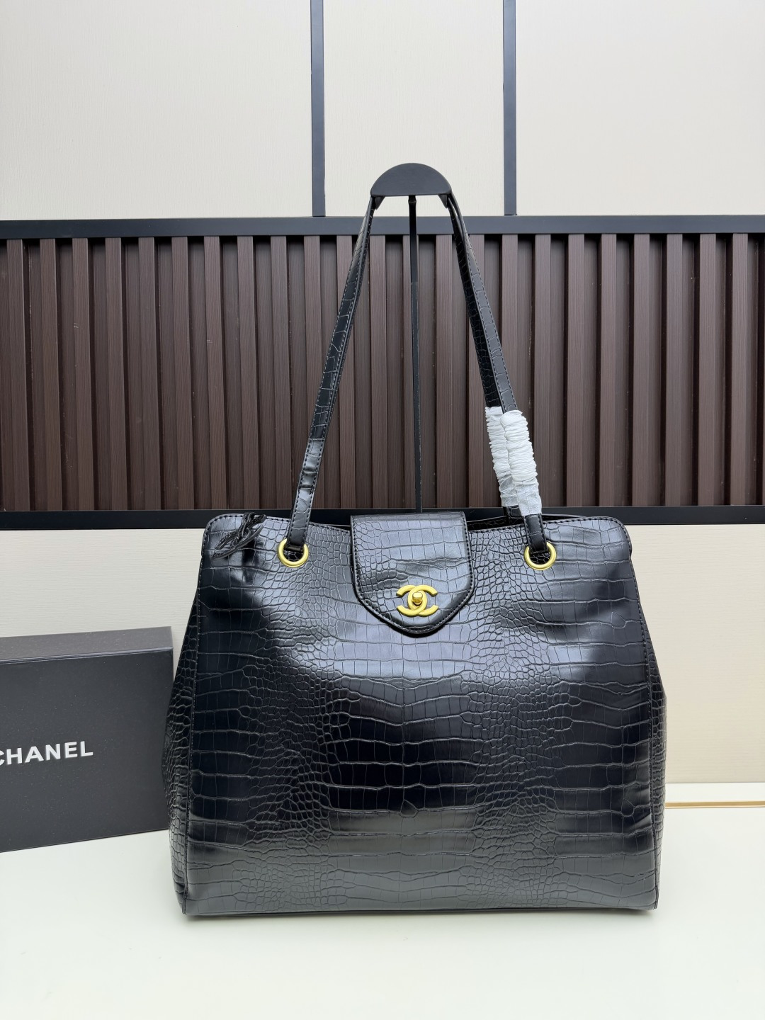 Cheap Chanel AAA quality Handbags in 220183, $100 USD- [IB220183] - Replica Chanel AAA quality Handbags