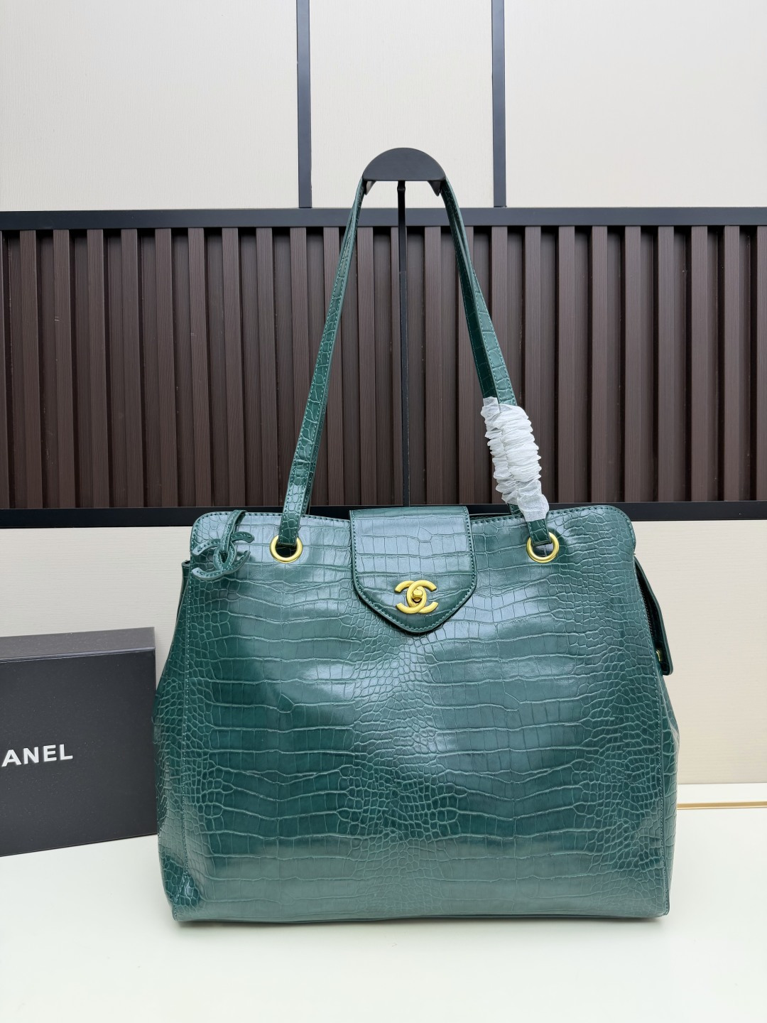 Cheap Chanel AAA quality Handbags in 220185, $100 USD- [IB220185] - Replica Chanel AAA quality Handbags