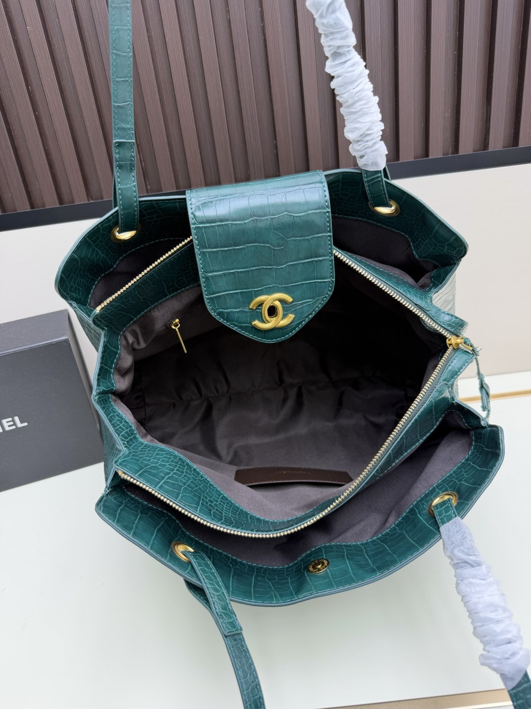 Cheap Chanel AAA quality Handbags in 220185, $100 USD- [IB220185] - Replica Chanel AAA quality Handbags