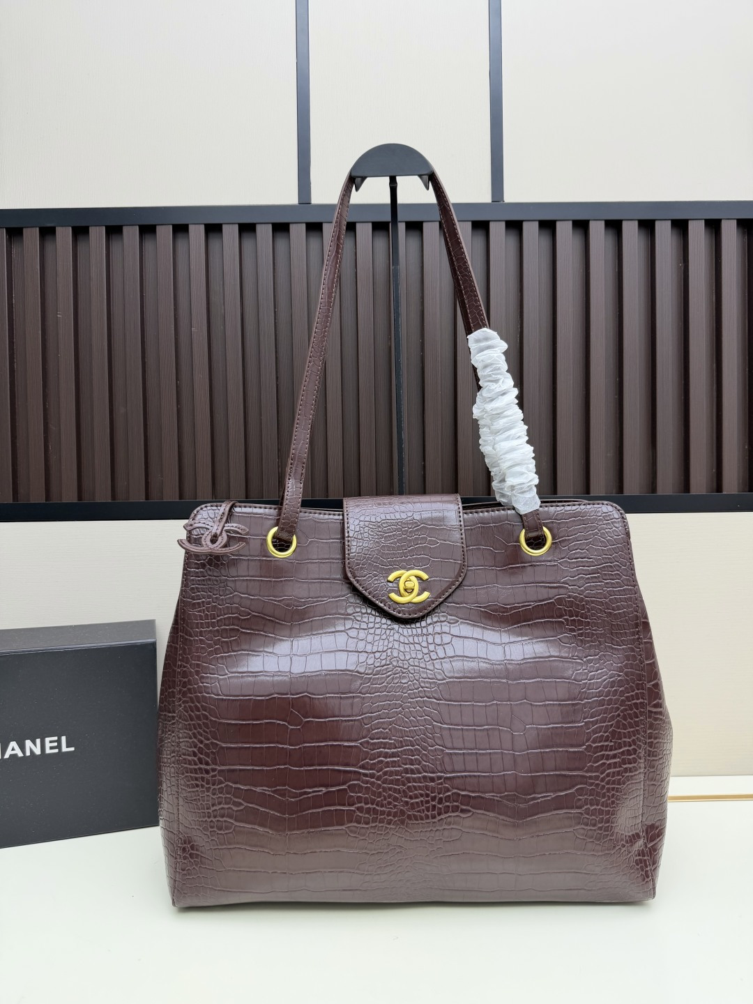 Cheap Chanel AAA quality Handbags in 220186, $100 USD- [IB220186] - Replica Chanel AAA quality Handbags
