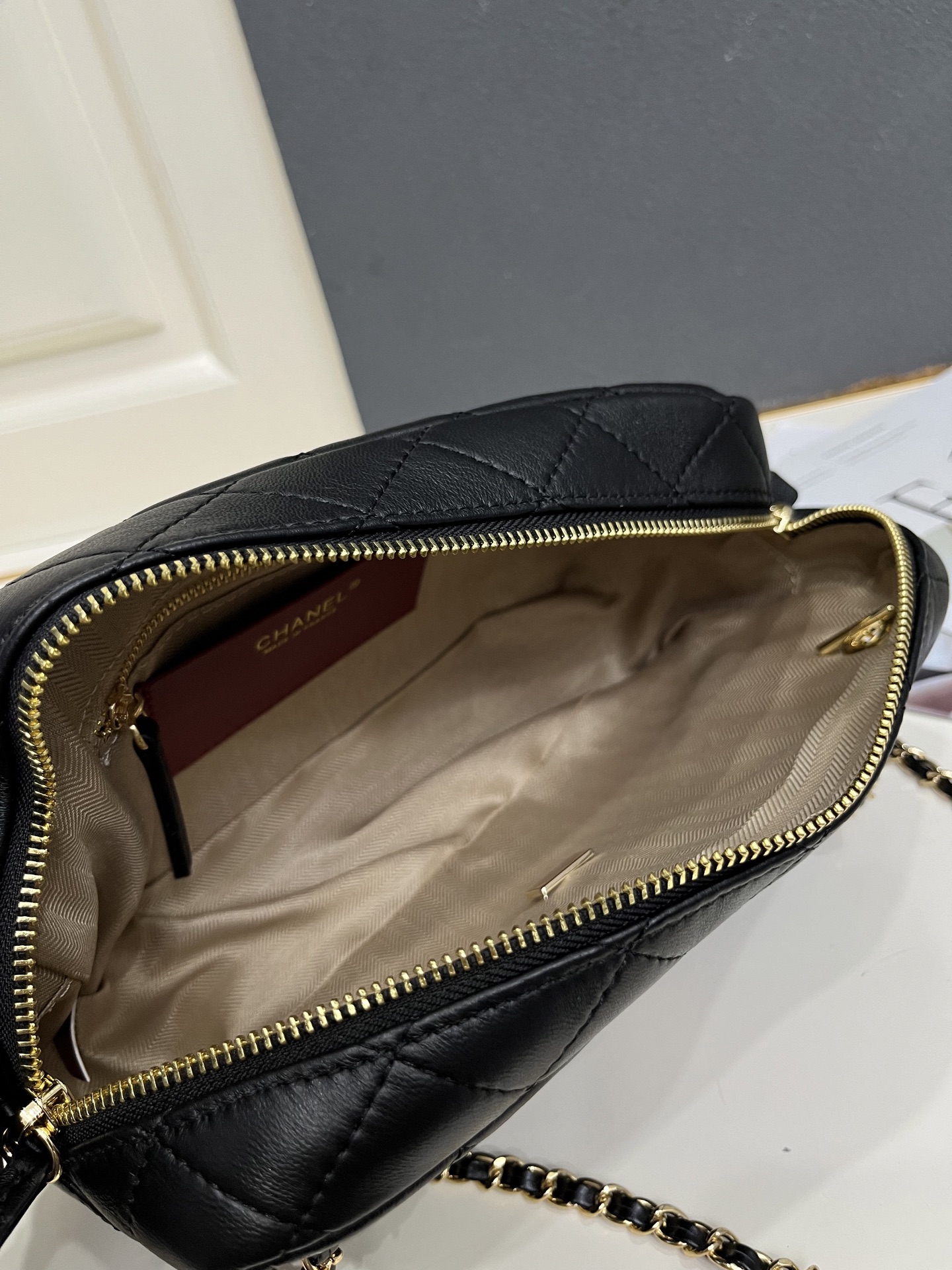 Cheap Chanel AAA quality Handbags in 220195, $105 USD- [IB220195] - Replica Chanel AAA quality Handbags