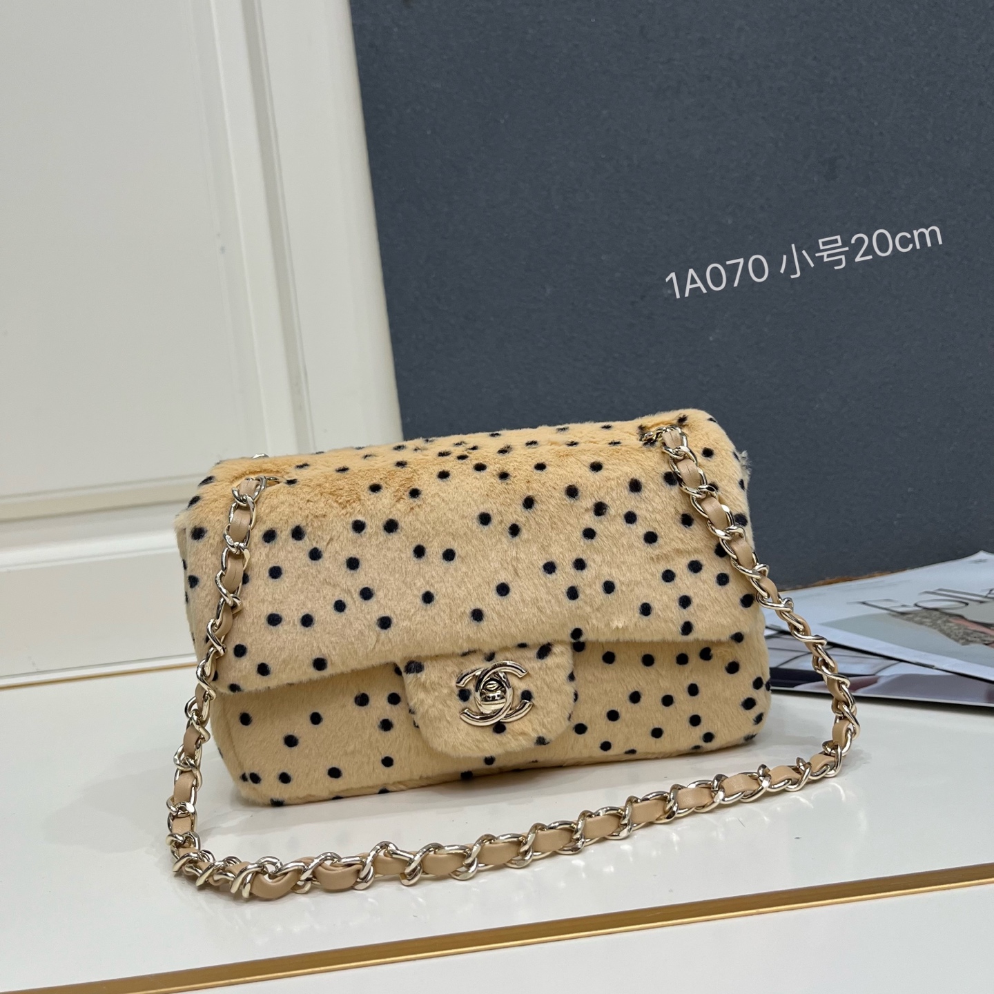 Cheap Chanel AAA quality Handbags in 220205, $95 USD- [IB220205] - Replica Chanel AAA quality Handbags