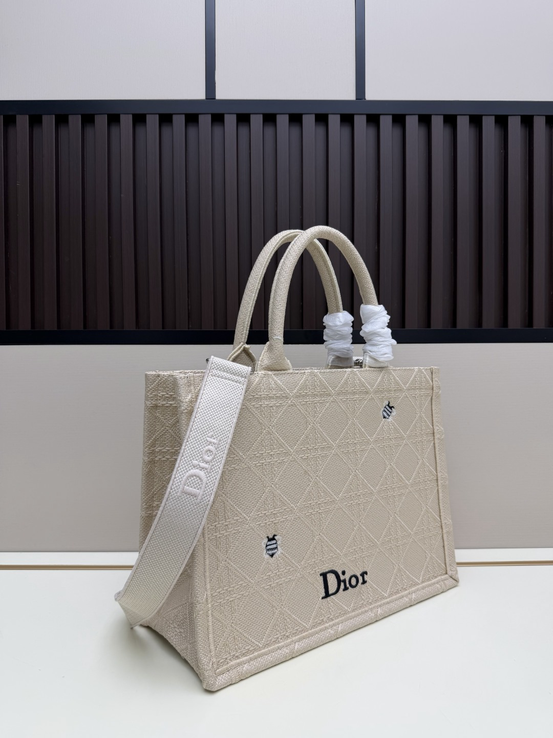Cheap Dior AAA Quality Handbags in 220219, $110 USD- [IB220219] - Replica Dior AAA Quality Handbags