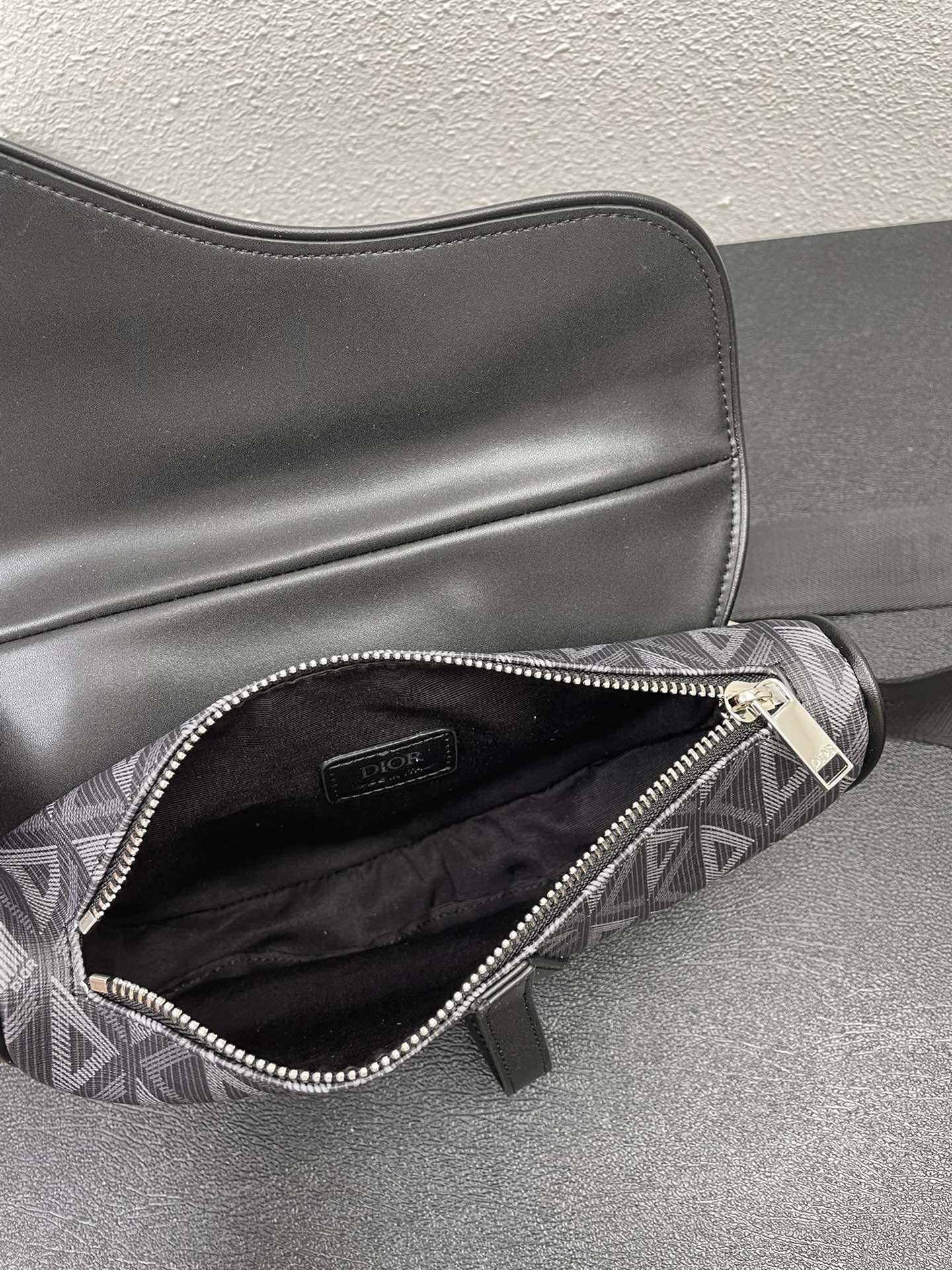 Cheap Dior AAA Quality Handbags in 220228, $100 USD- [IB220228] - Replica Dior AAA Quality Handbags