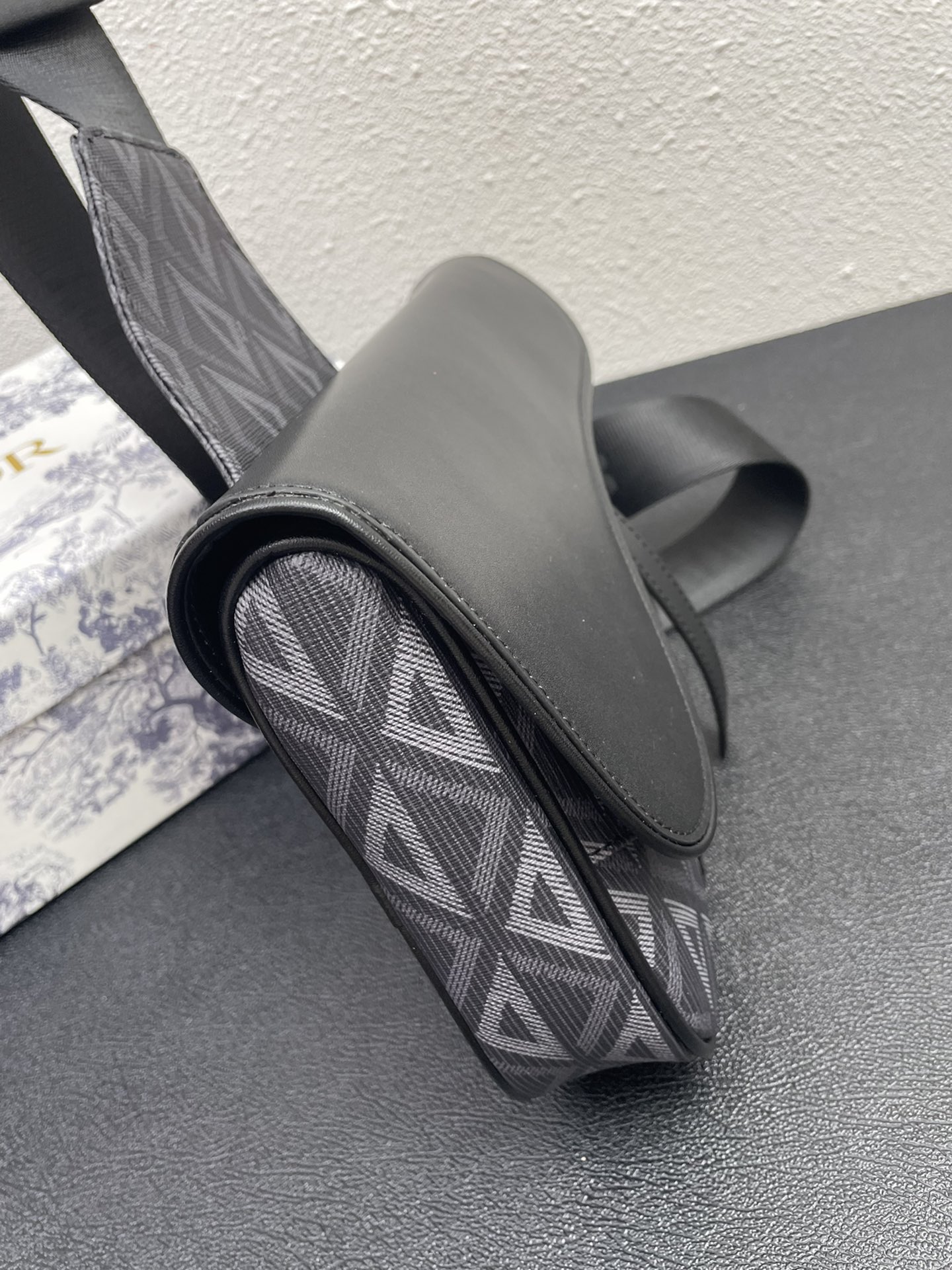 Cheap Dior AAA Quality Handbags in 220228, $100 USD- [IB220228] - Replica Dior AAA Quality Handbags