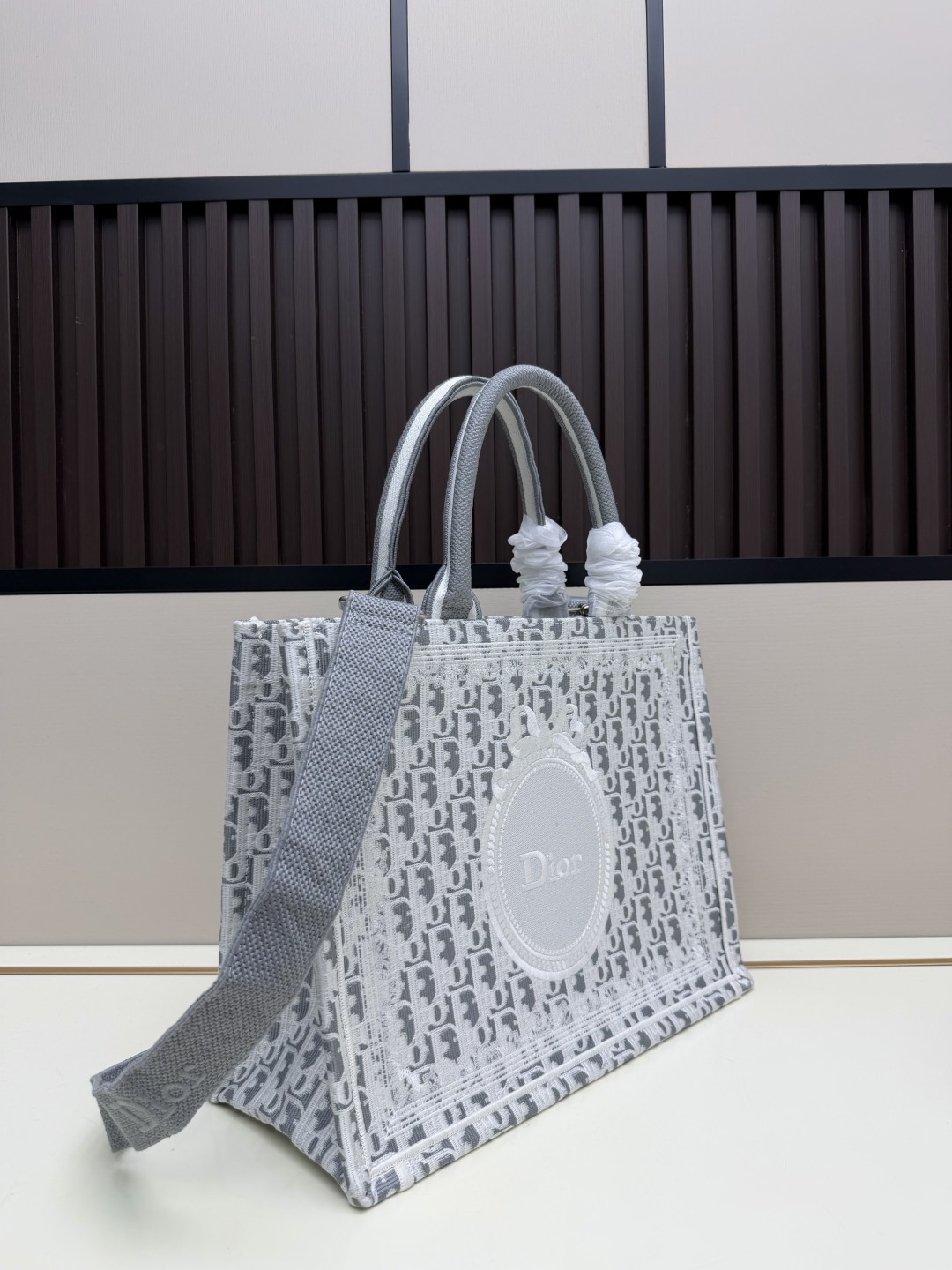 Cheap Dior AAA Quality Handbags in 220231, $110 USD- [IB220231] - Replica Dior AAA Quality Handbags