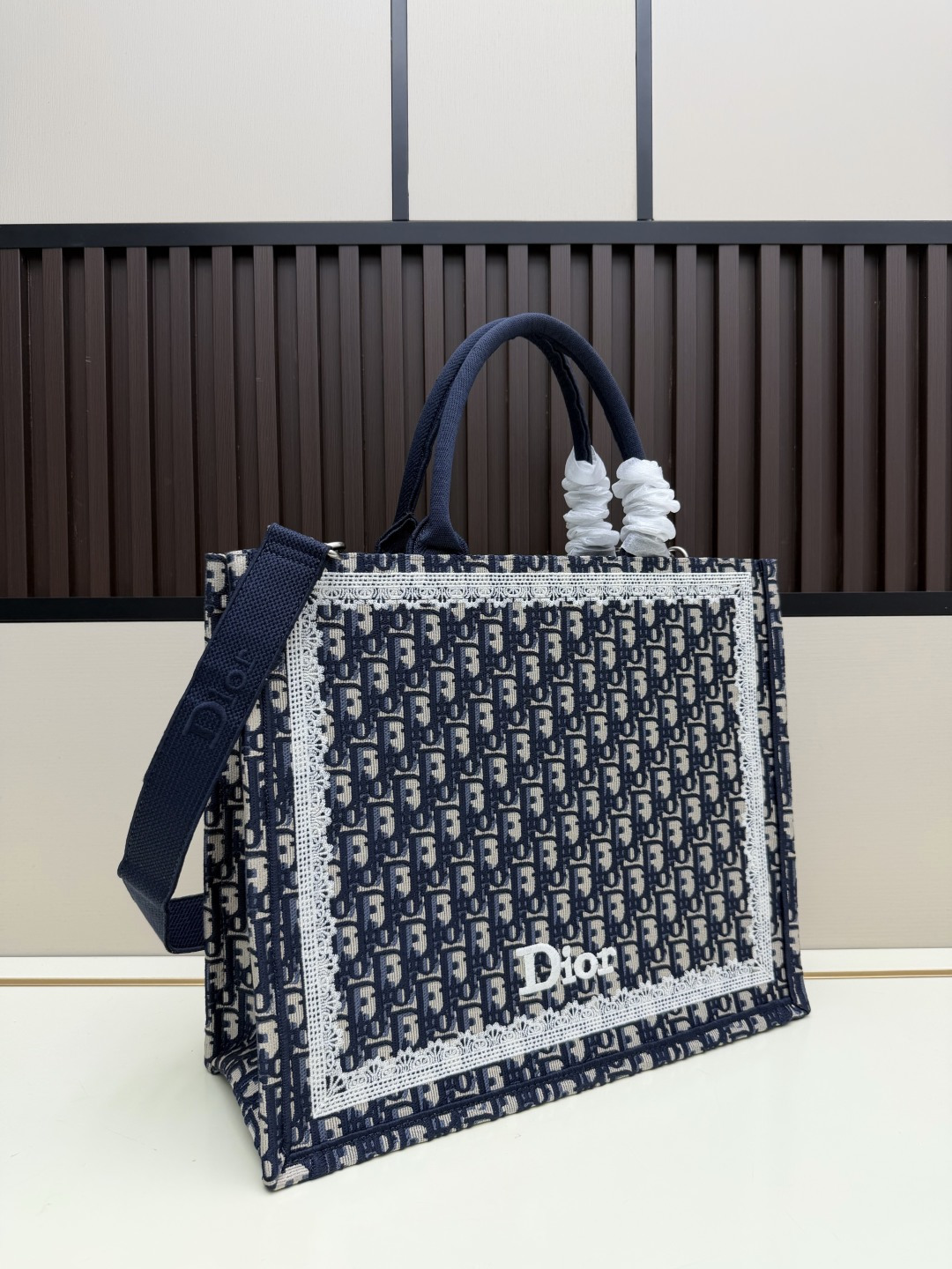 Cheap Dior AAA Quality Handbags in 220235, $110 USD- [IB220235] - Replica Dior AAA Quality Handbags