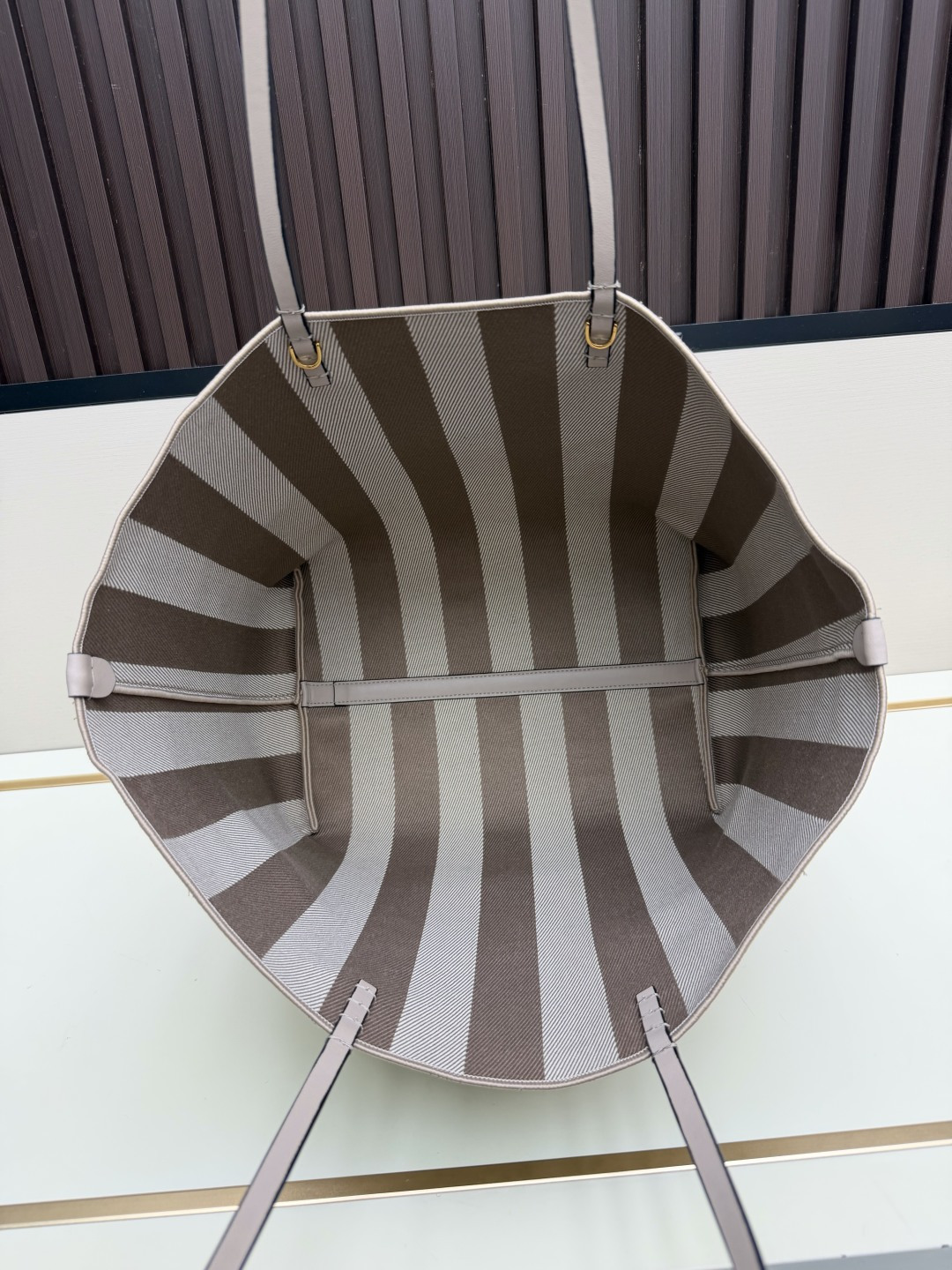 Cheap Fendi AAA+++ Handbags in 220237, $100 USD- [IB220237] - Replica Fendi AAA+++ Handbags