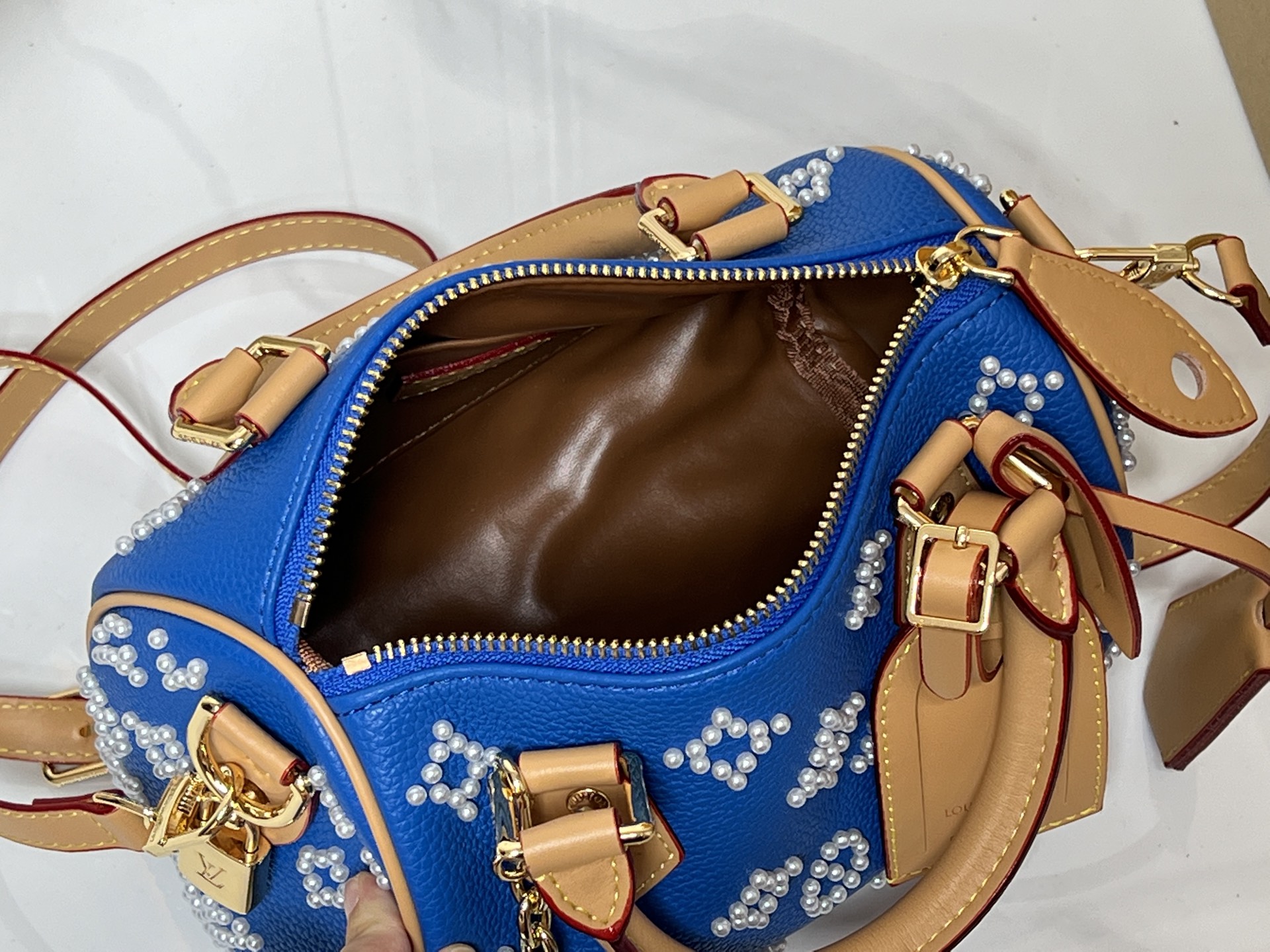 Cheap Louis Vuitton AAA Quality Handbags in 220241, $95 USD- [IB220241] - Replica Louis Vuitton AAA Quality Handbags