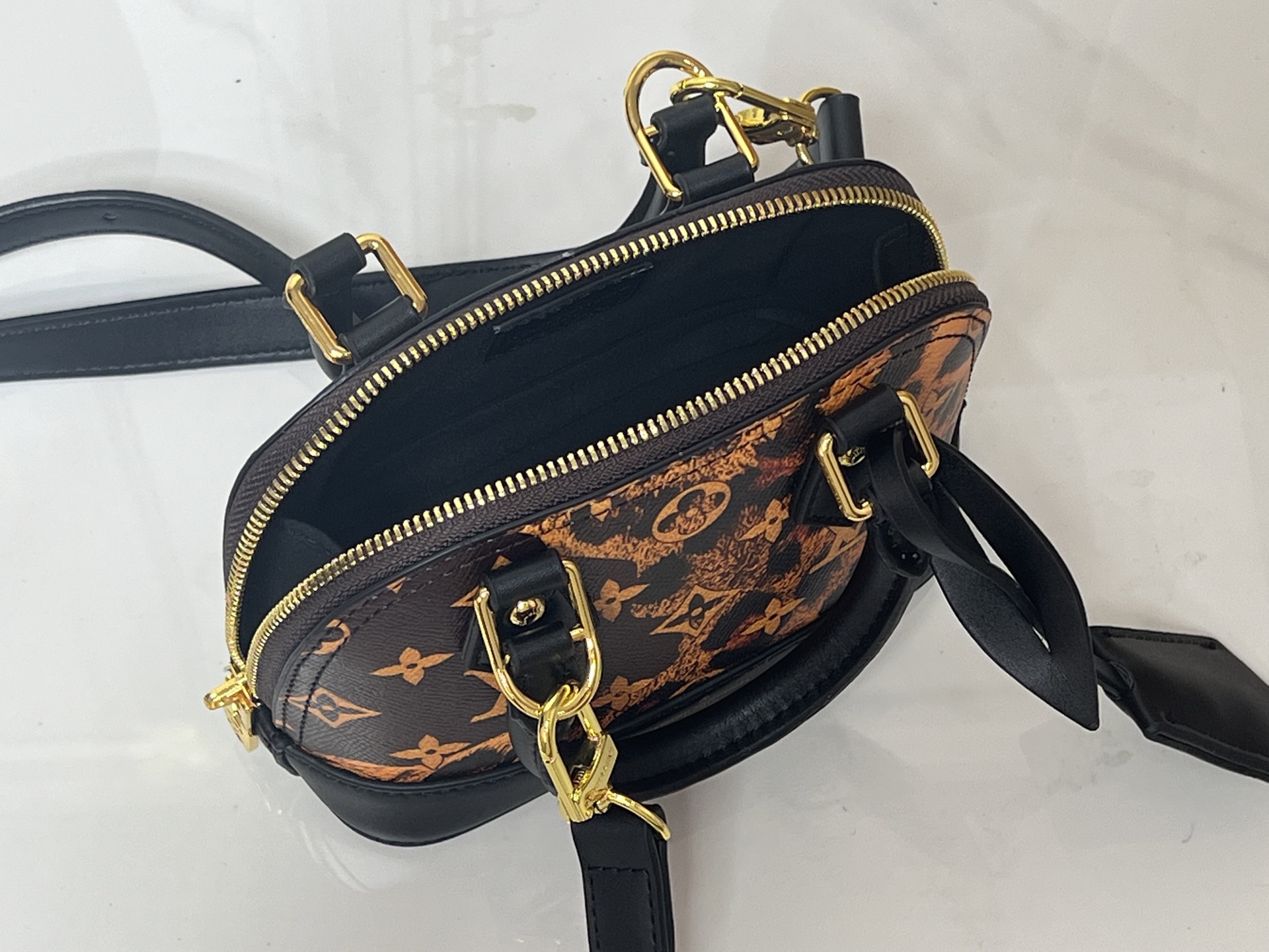 Cheap Louis Vuitton AAA Quality Handbags in 220244, $95 USD- [IB220244] - Replica Louis Vuitton AAA Quality Handbags