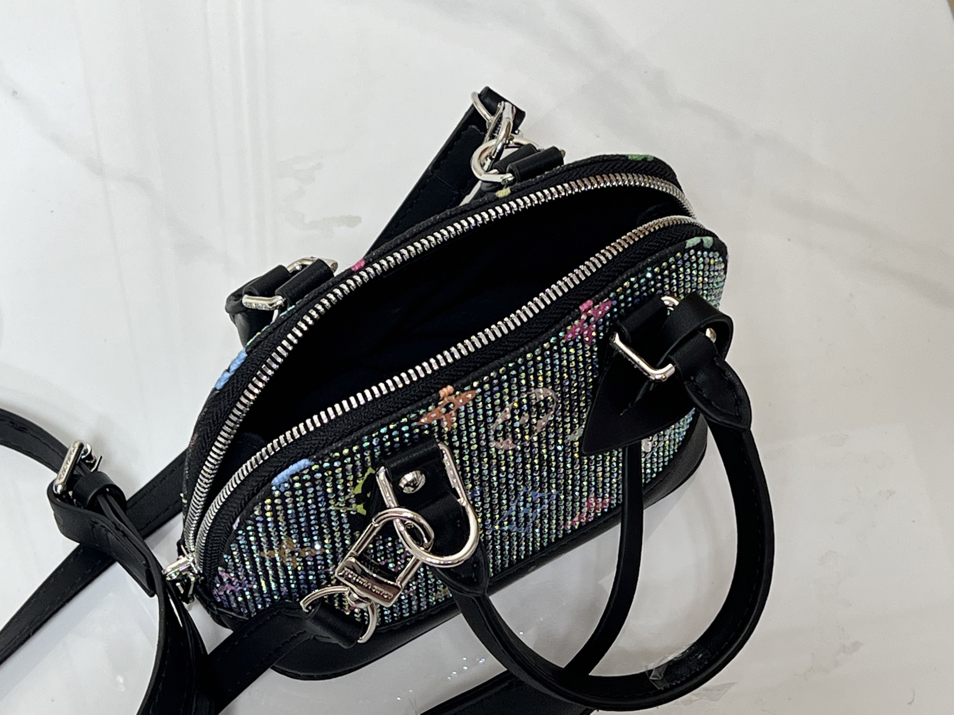 Cheap Louis Vuitton AAA Quality Handbags in 220245, $95 USD- [IB220245] - Replica Louis Vuitton AAA Quality Handbags